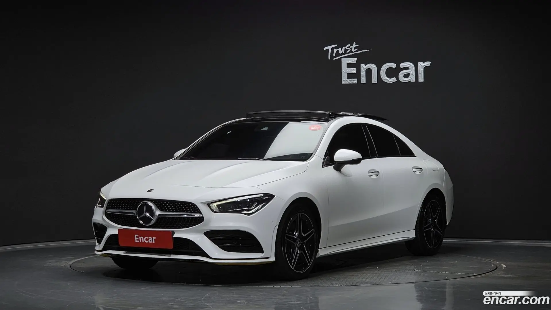 Main__Slider__Photo:CLA-Class Mercedes-Benz 2020.2-0