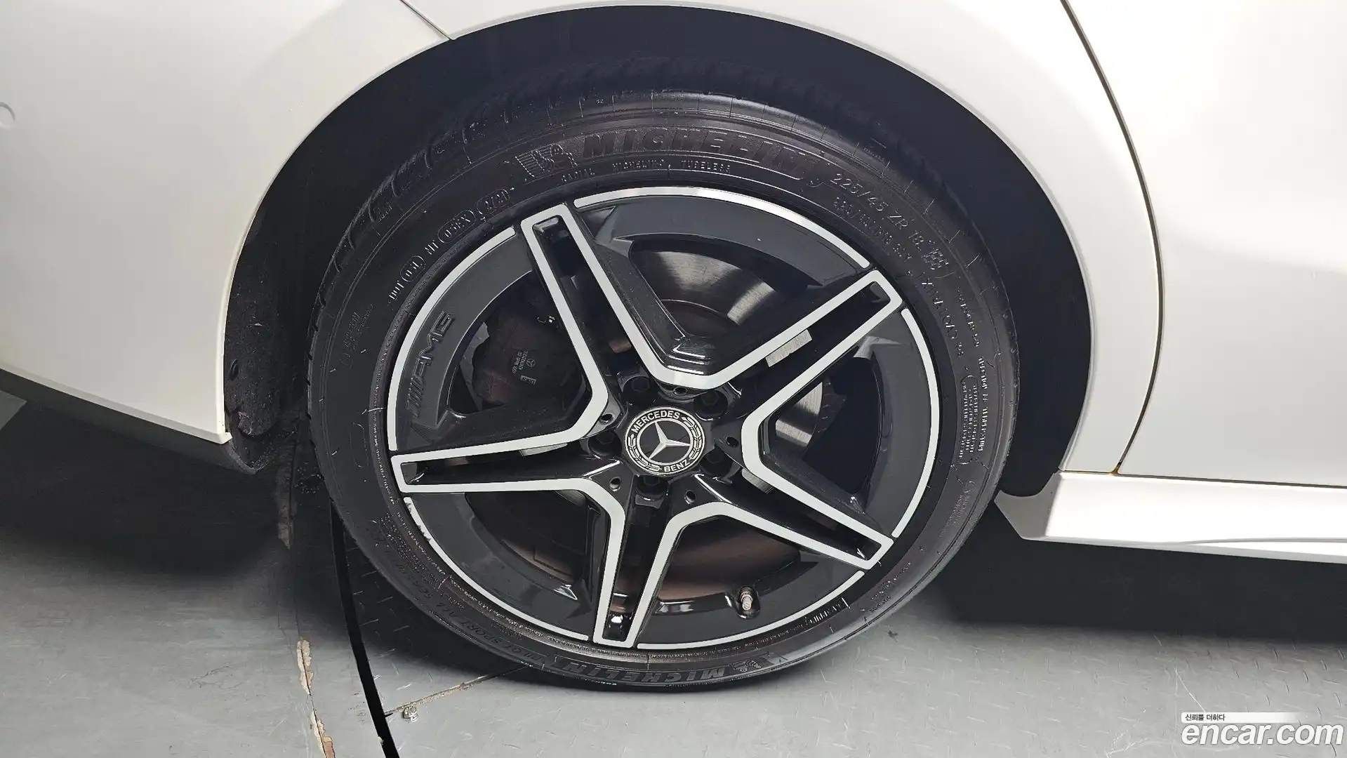 CLA-Class Mercedes-Benz 2020.2-OUTER-005