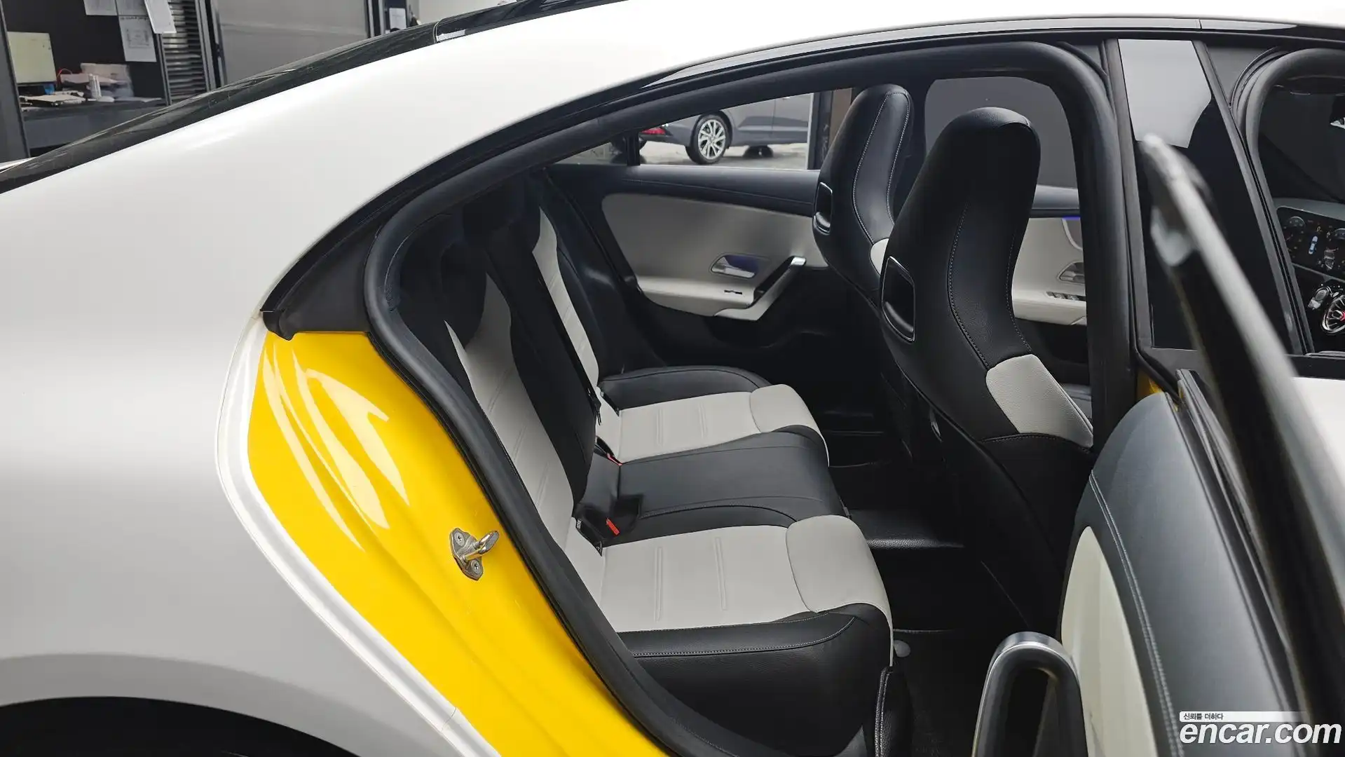 CLA-Class Mercedes-Benz 2020.2-OPTION-015