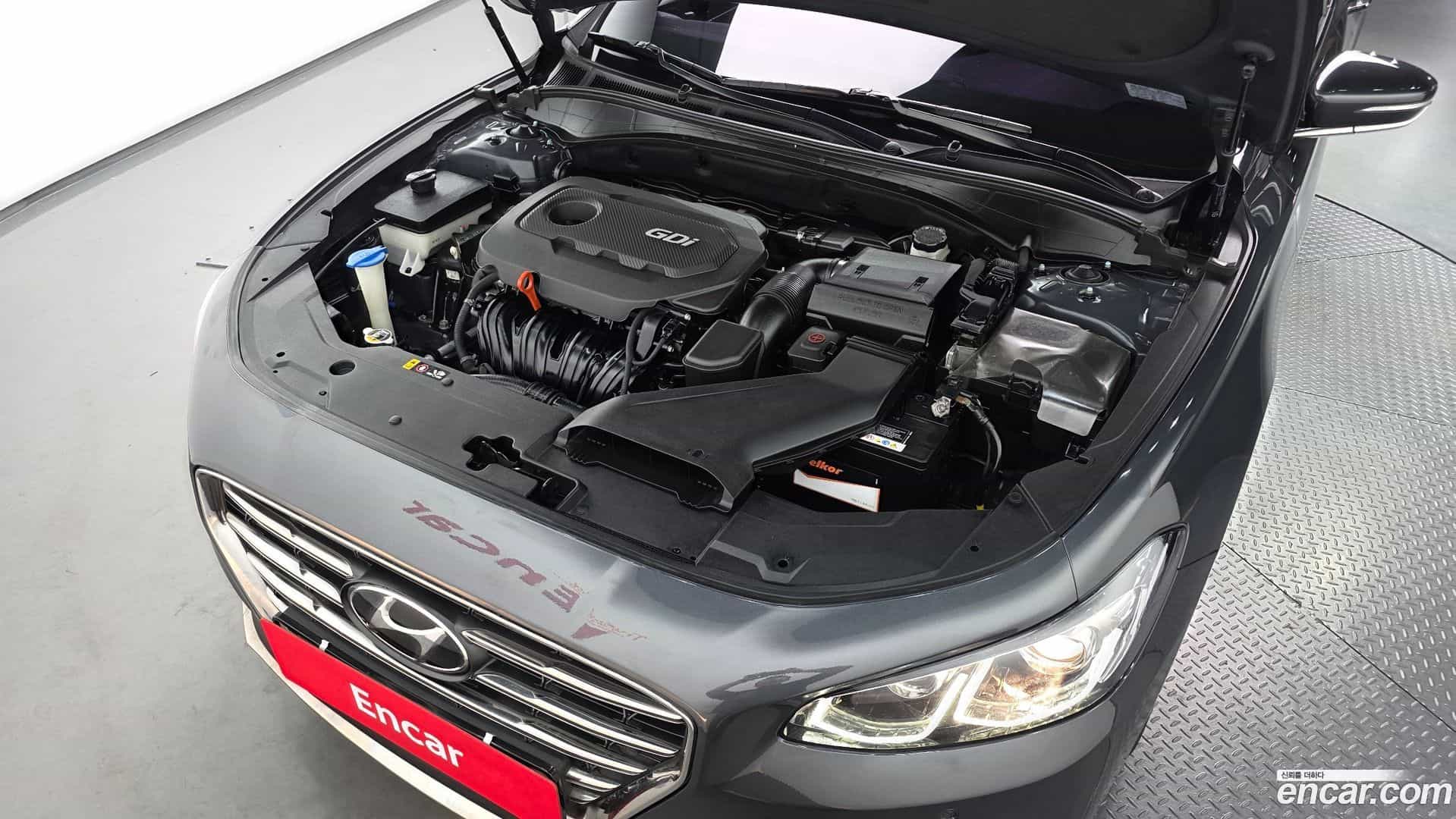 Grandeur Hyundai 2017.2-OUTER-006