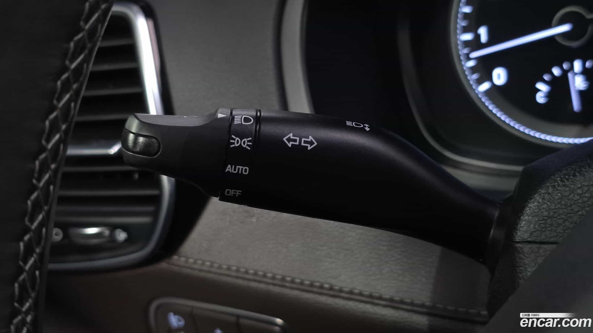 Grandeur Hyundai 2017.2-OPTION-040