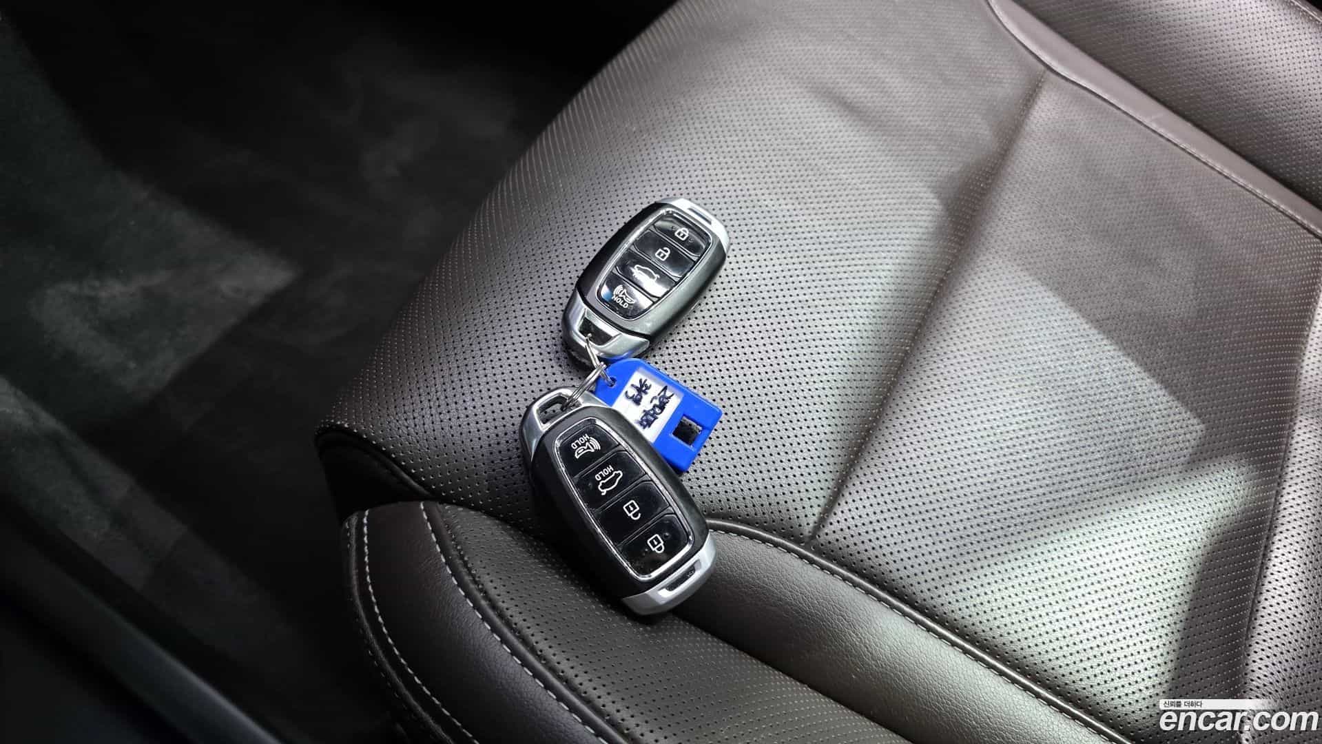 Grandeur Hyundai 2017.2-OPTION-044