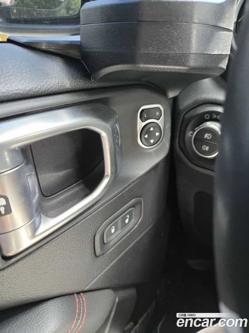 Wrangler Jeep 2020.5-INNER-009