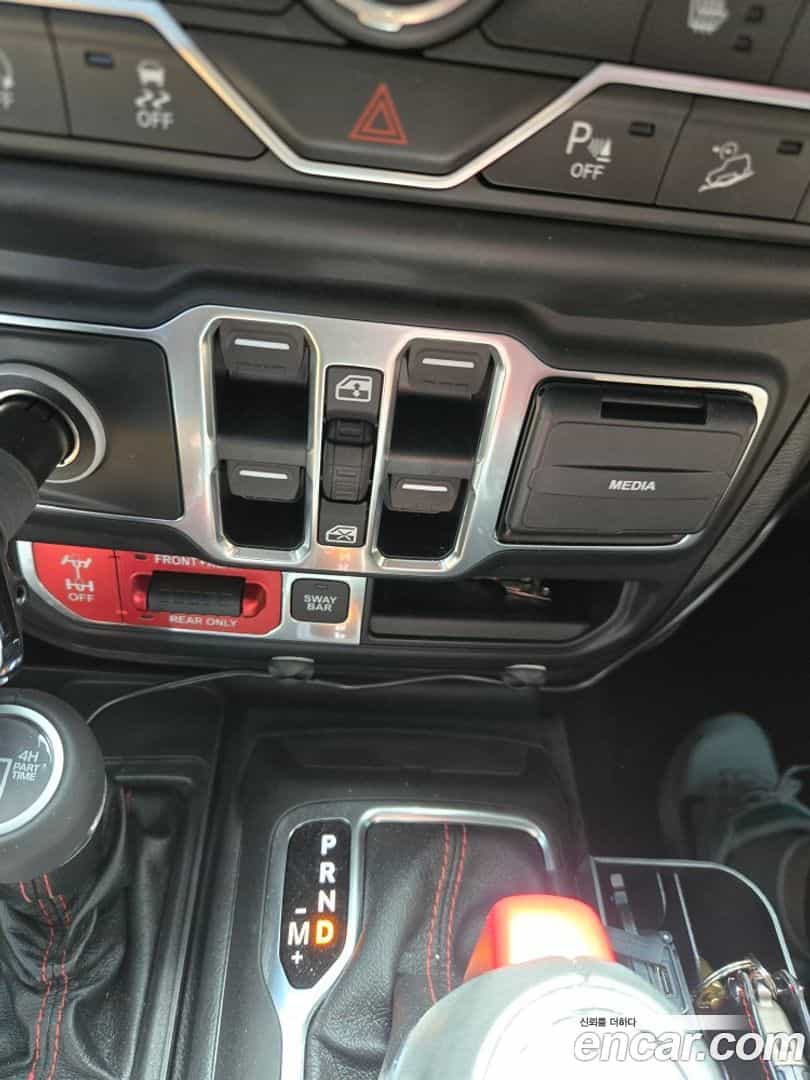 Wrangler Jeep 2020.5-OPTION-017