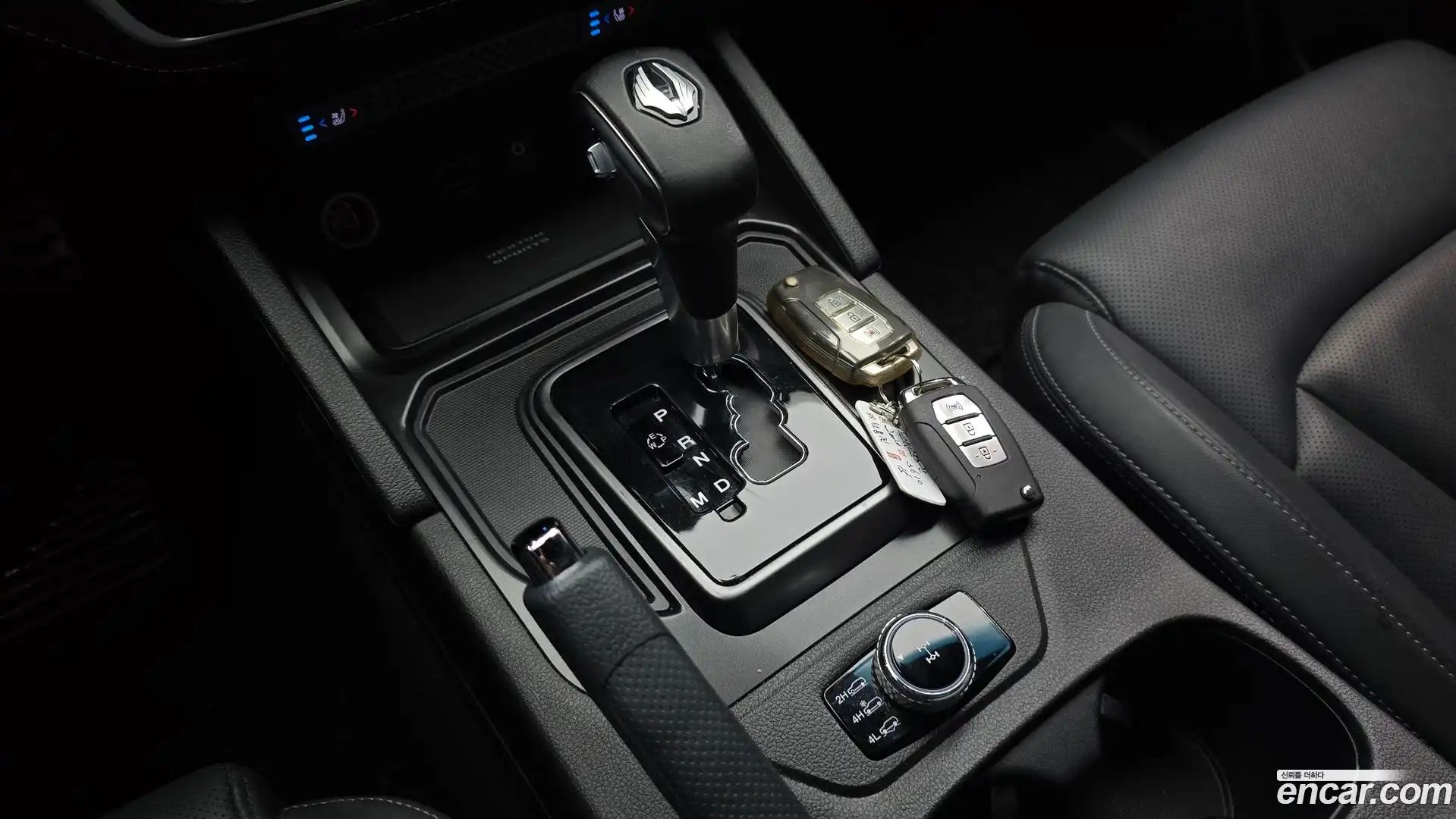Rexton KG Mobility 2020.8-INNER-009