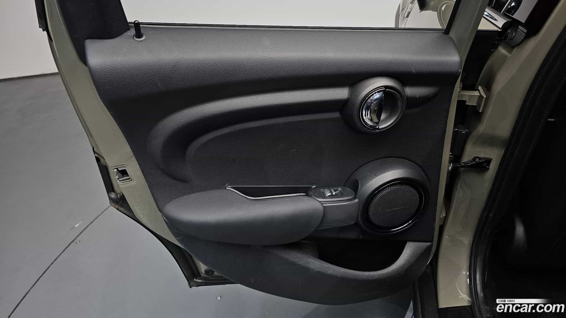 Cooper Mini 2020.6-INNER-035