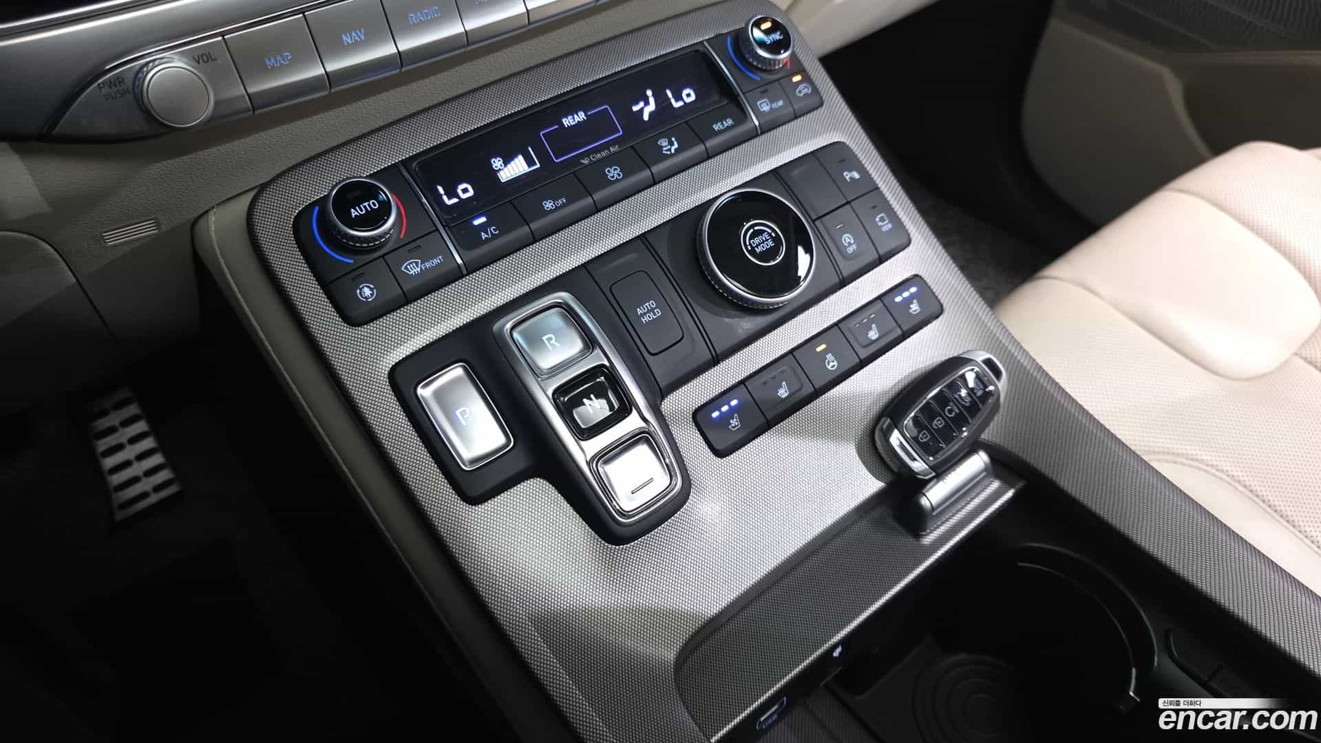 Palisade Hyundai 2021.3-INNER-009
