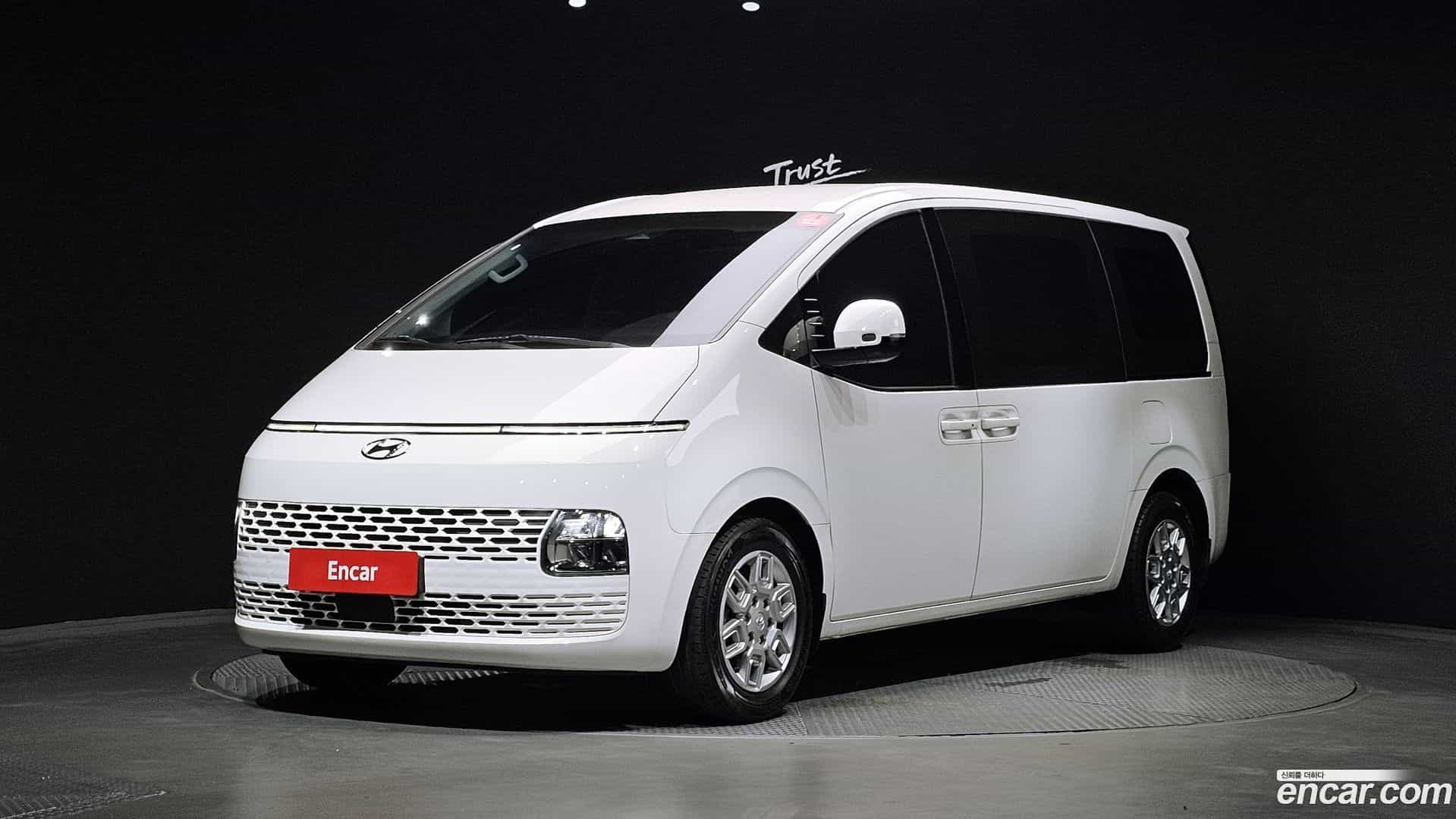 Staria Hyundai 2022.1-OUTER-001