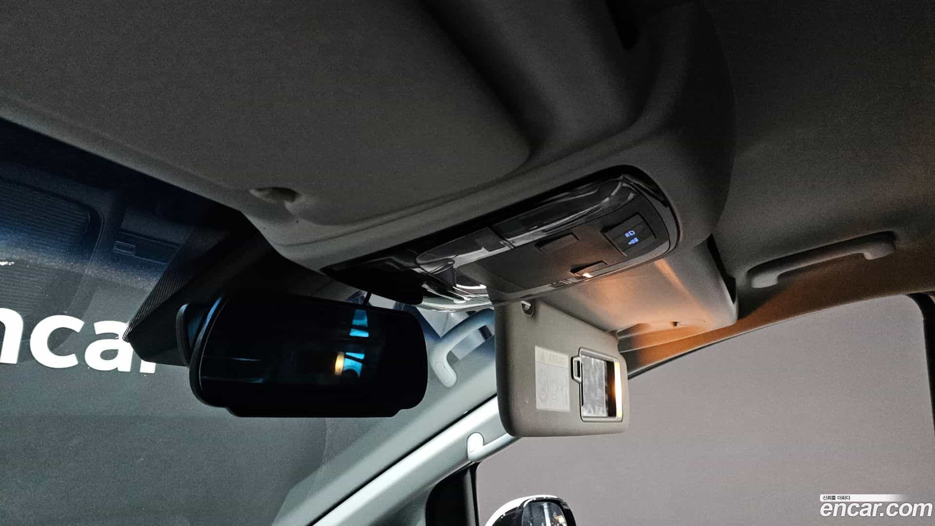 Staria Hyundai 2022.1-OPTION-024