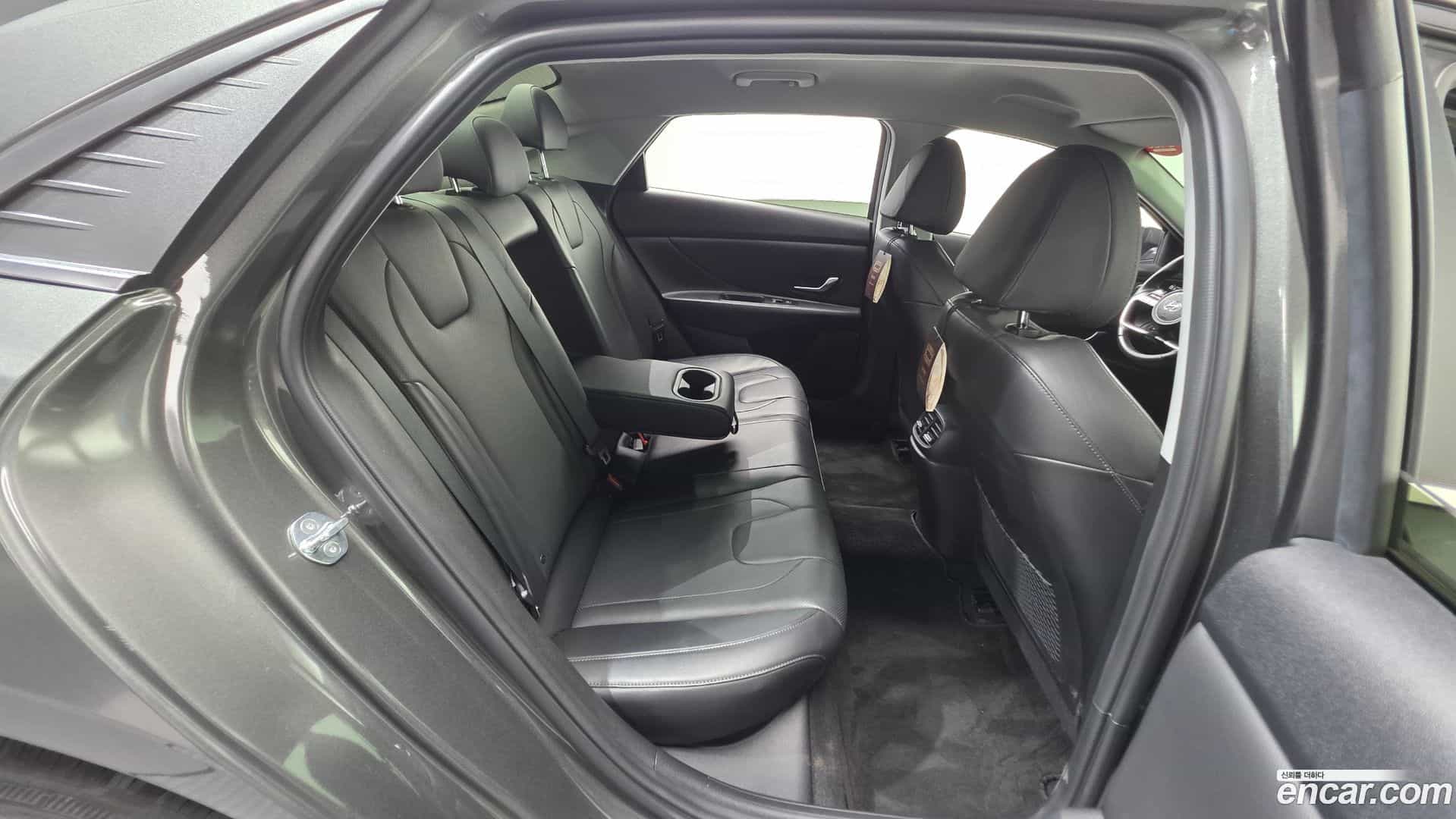 AVANTE Hyundai 2023.2-OPTION-022