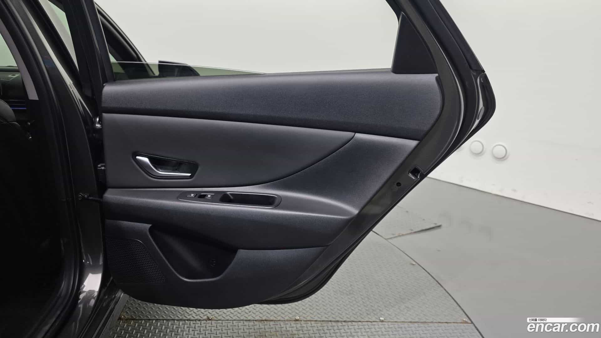 AVANTE Hyundai 2023.2-INNER-035