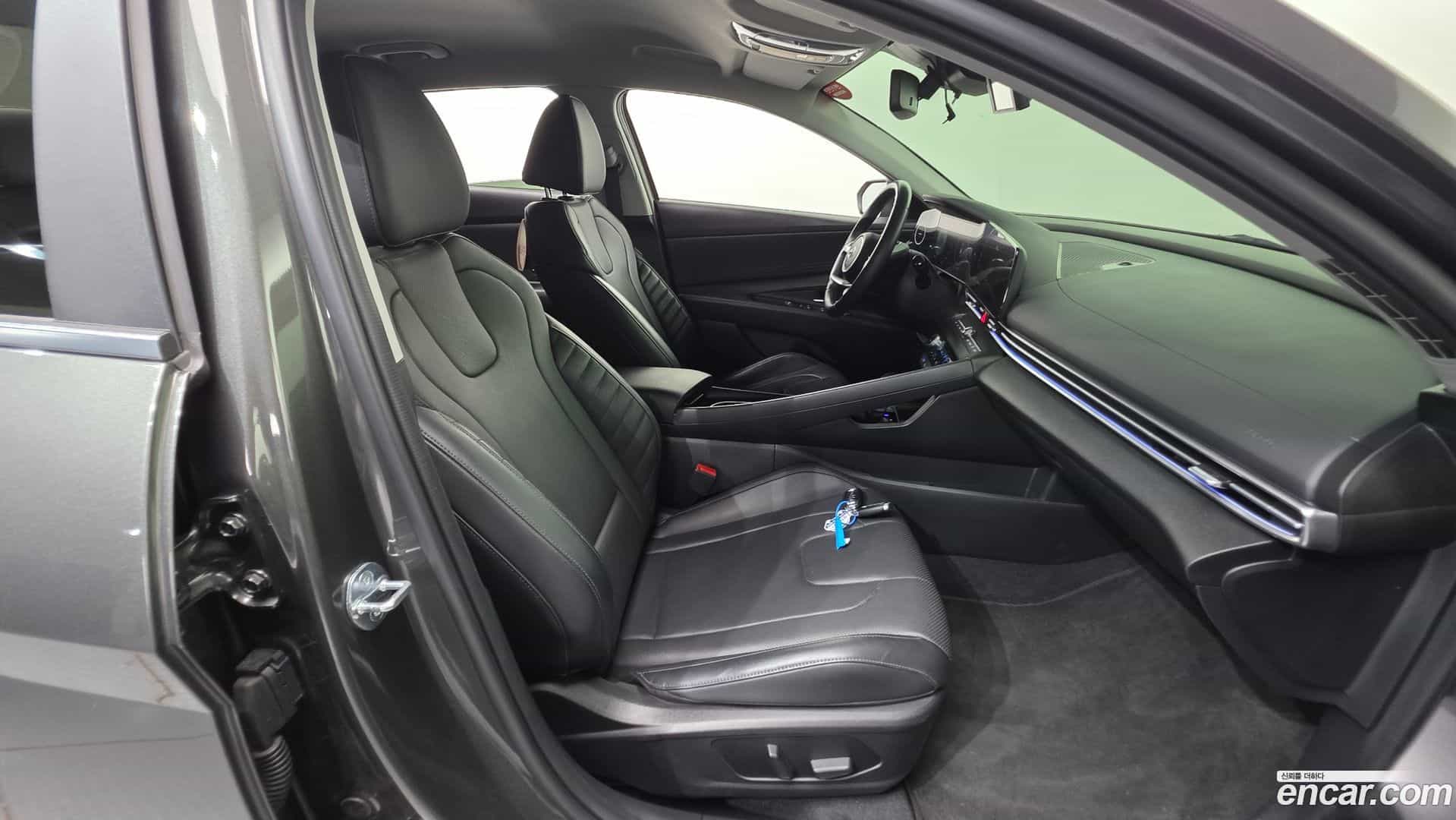 AVANTE Hyundai 2023.2-INNER-036