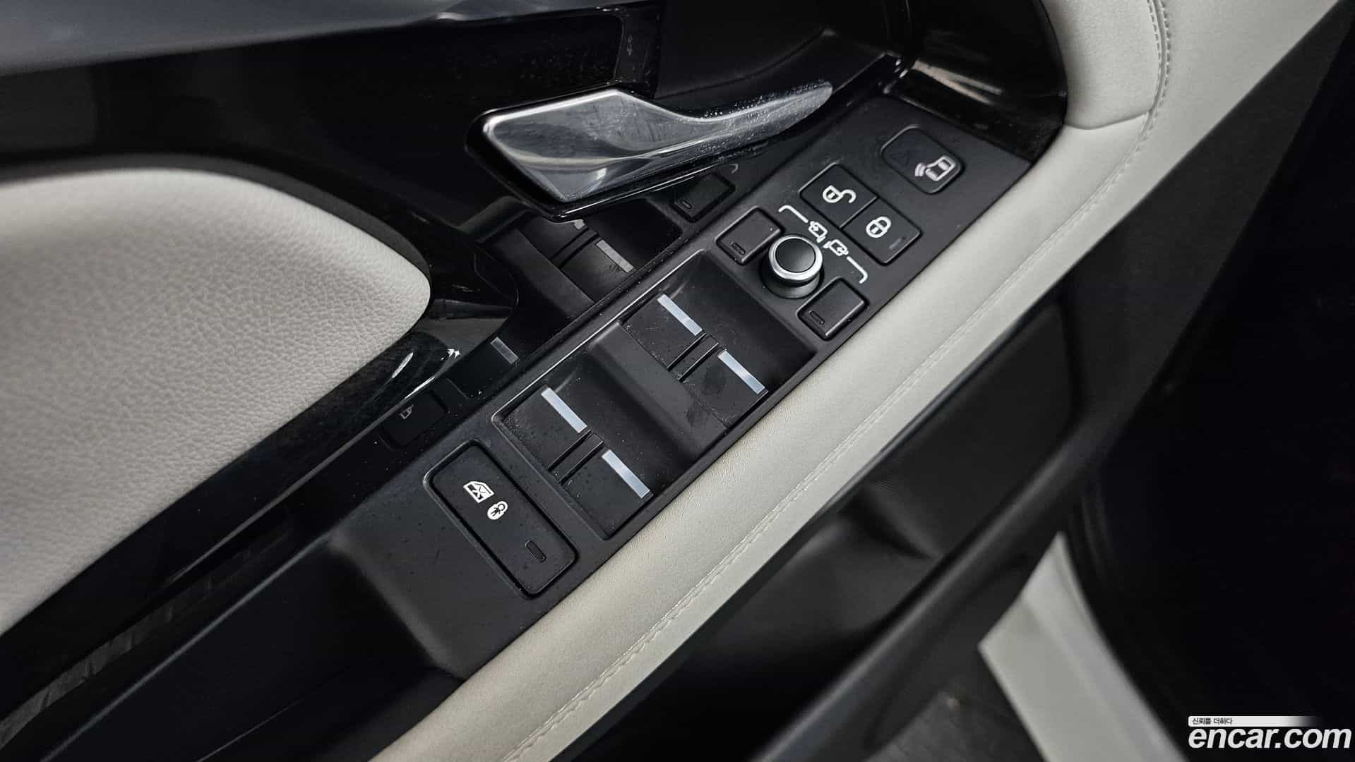 Range Rover Evoque Land Rover 2019.7-OPTION-043
