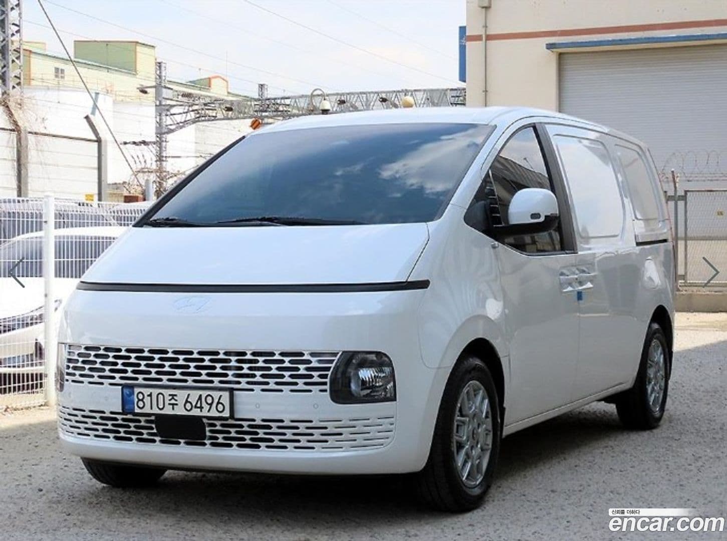 Main__Slider__Photo:Staria Hyundai 2025.1-0