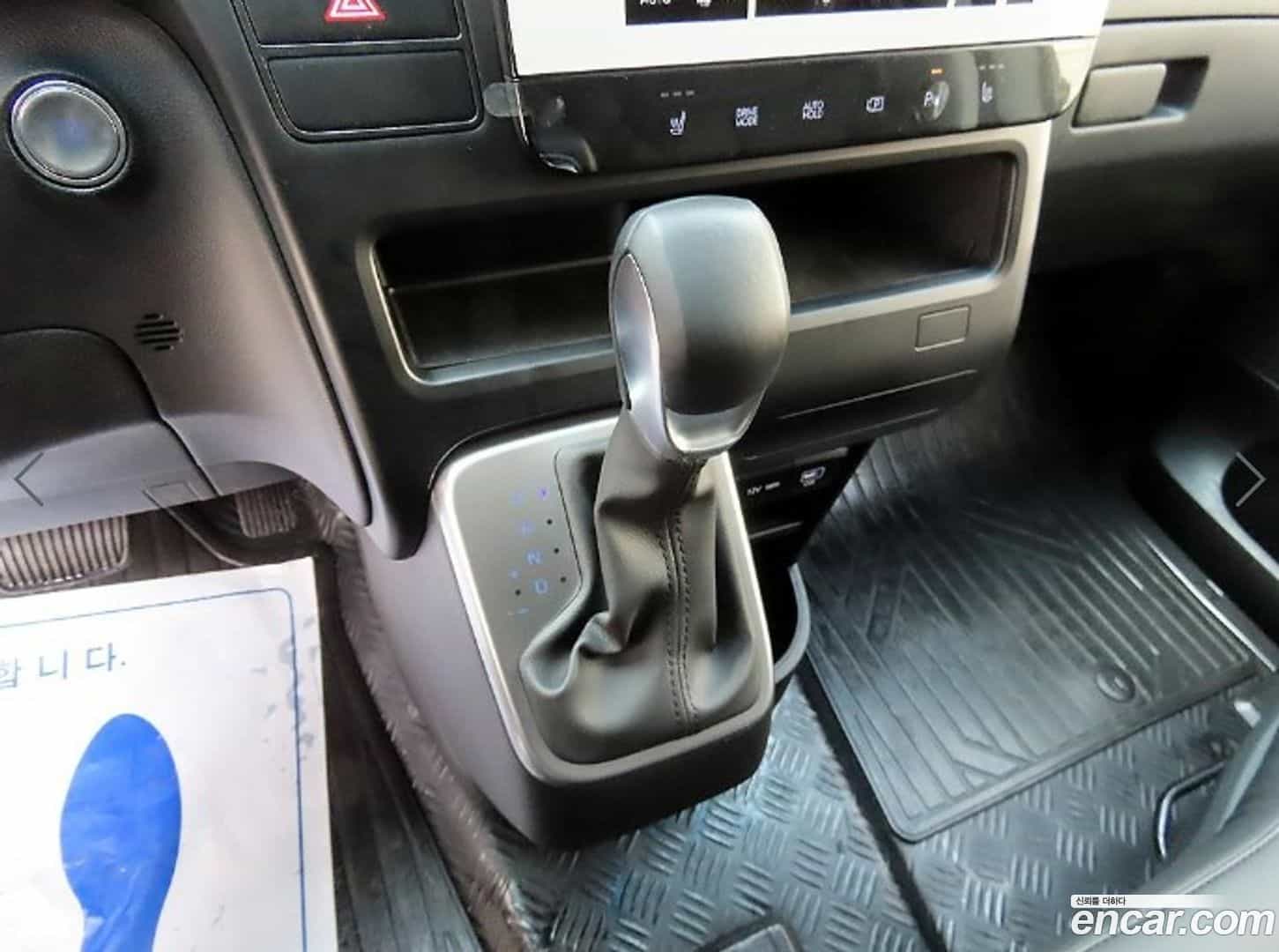 Staria Hyundai 2025.1-INNER-010