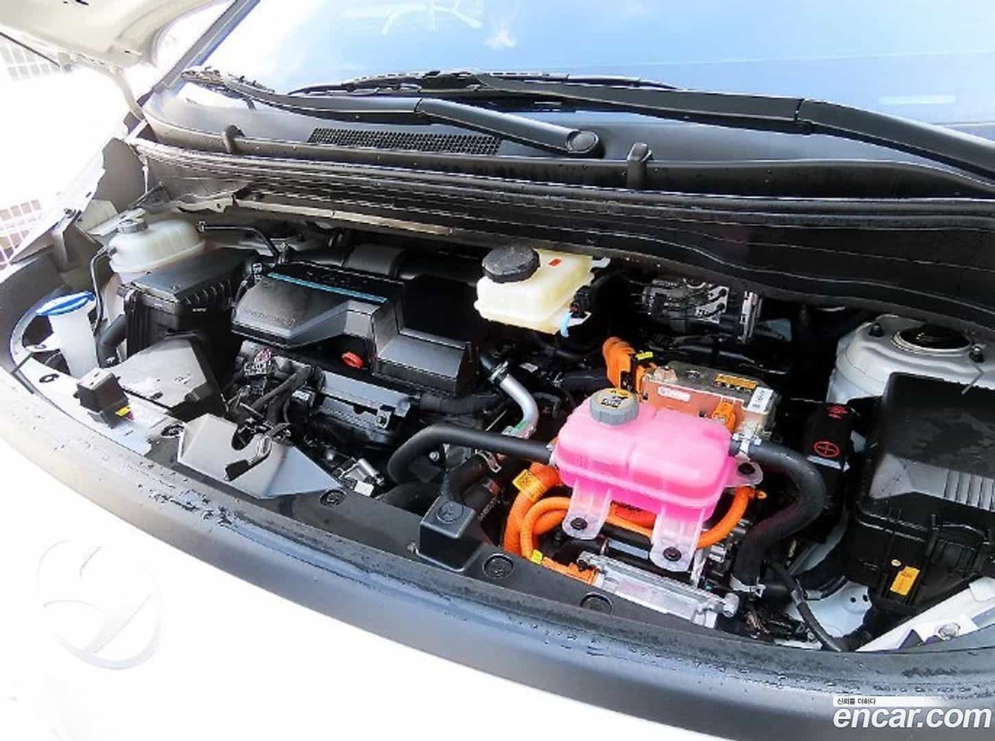 Staria Hyundai 2025.1-OPTION-022