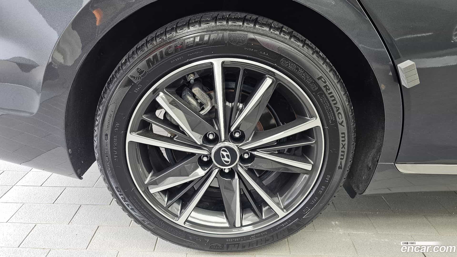 Grandeur Hyundai 2019.10-OUTER-005
