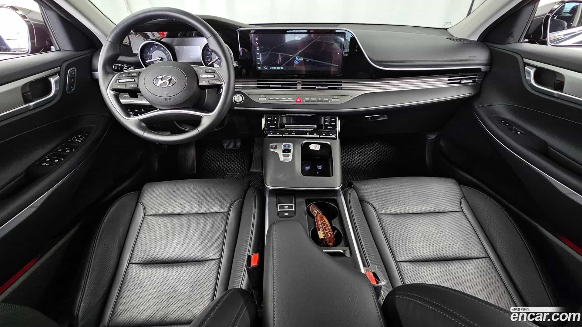 Grandeur Hyundai 2019.10-INNER-007