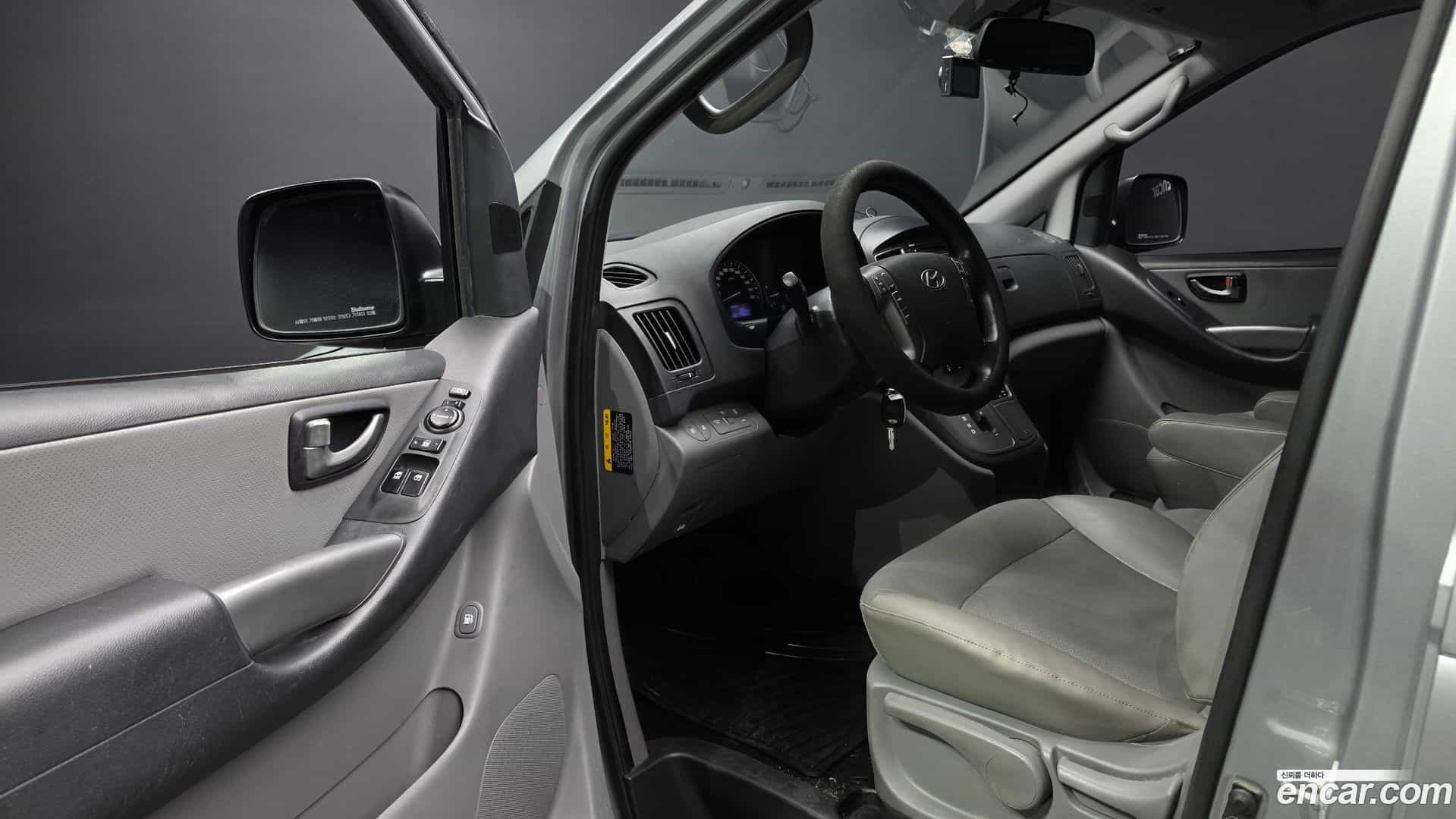 Starex Hyundai 2018.7-INNER-010