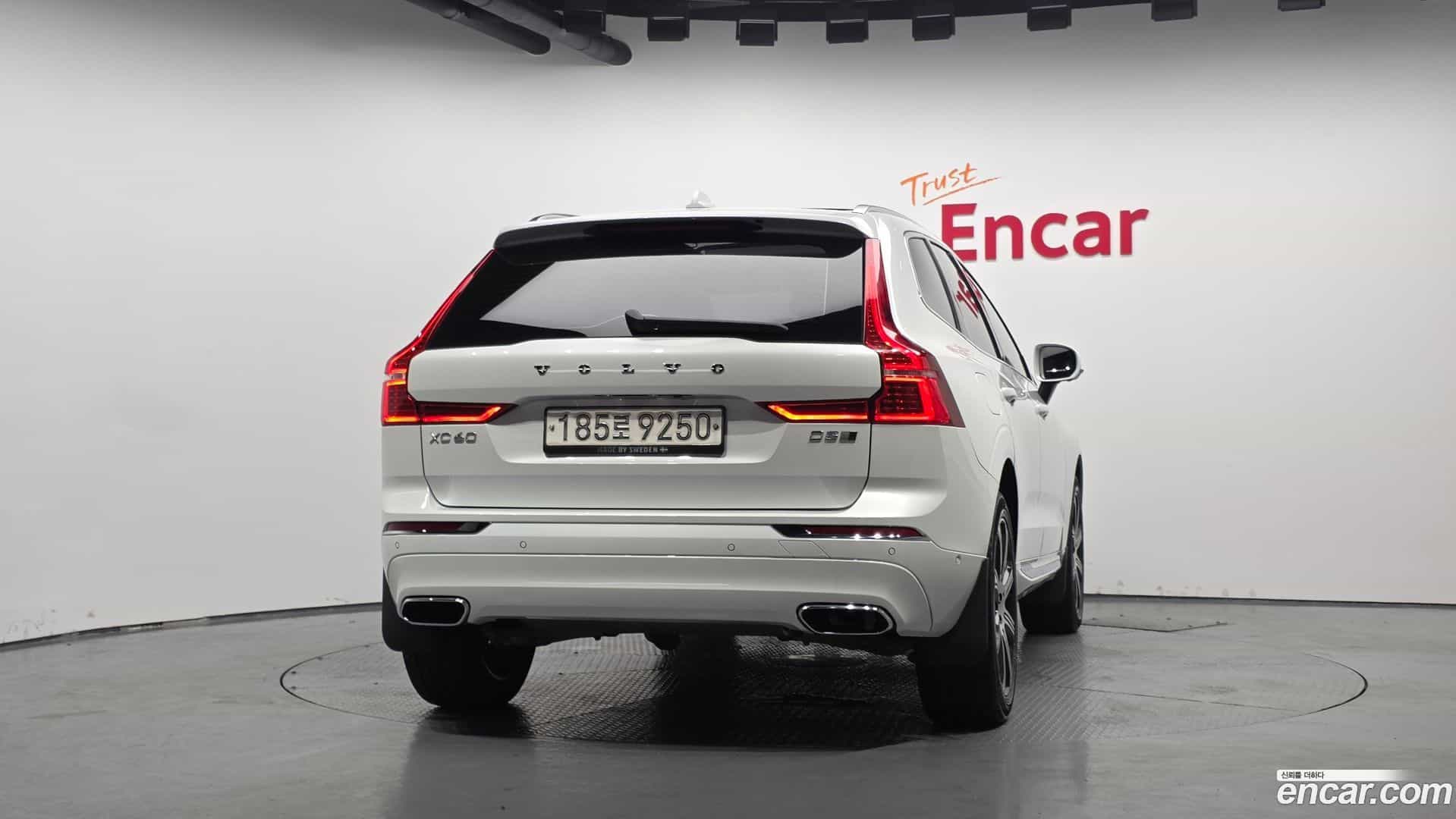 XC60 Volvo 2018.5-OUTER-004