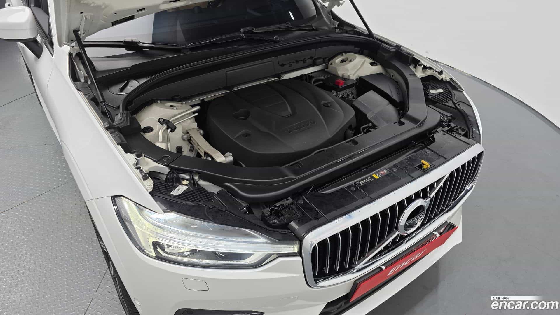 XC60 Volvo 2018.5-OUTER-006