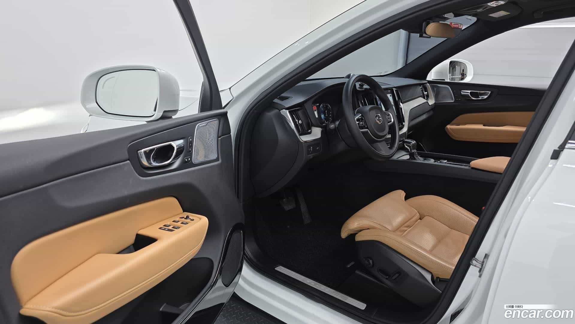 XC60 Volvo 2018.5-INNER-010