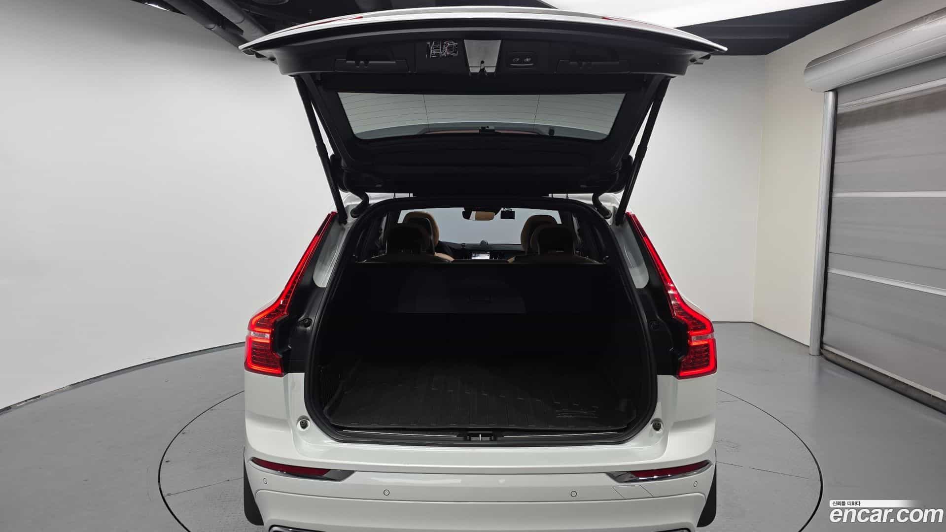 XC60 Volvo 2018.5-OPTION-024