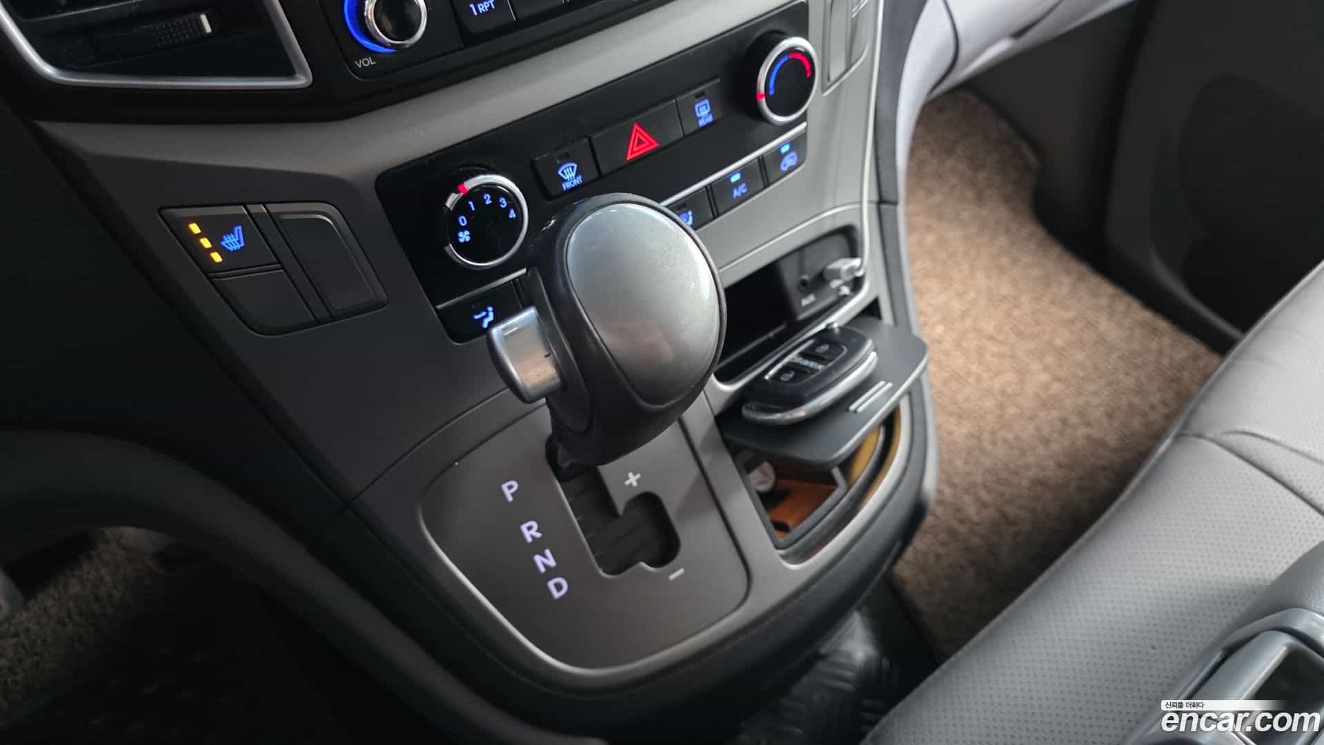 Starex Hyundai 2020.4-INNER-009