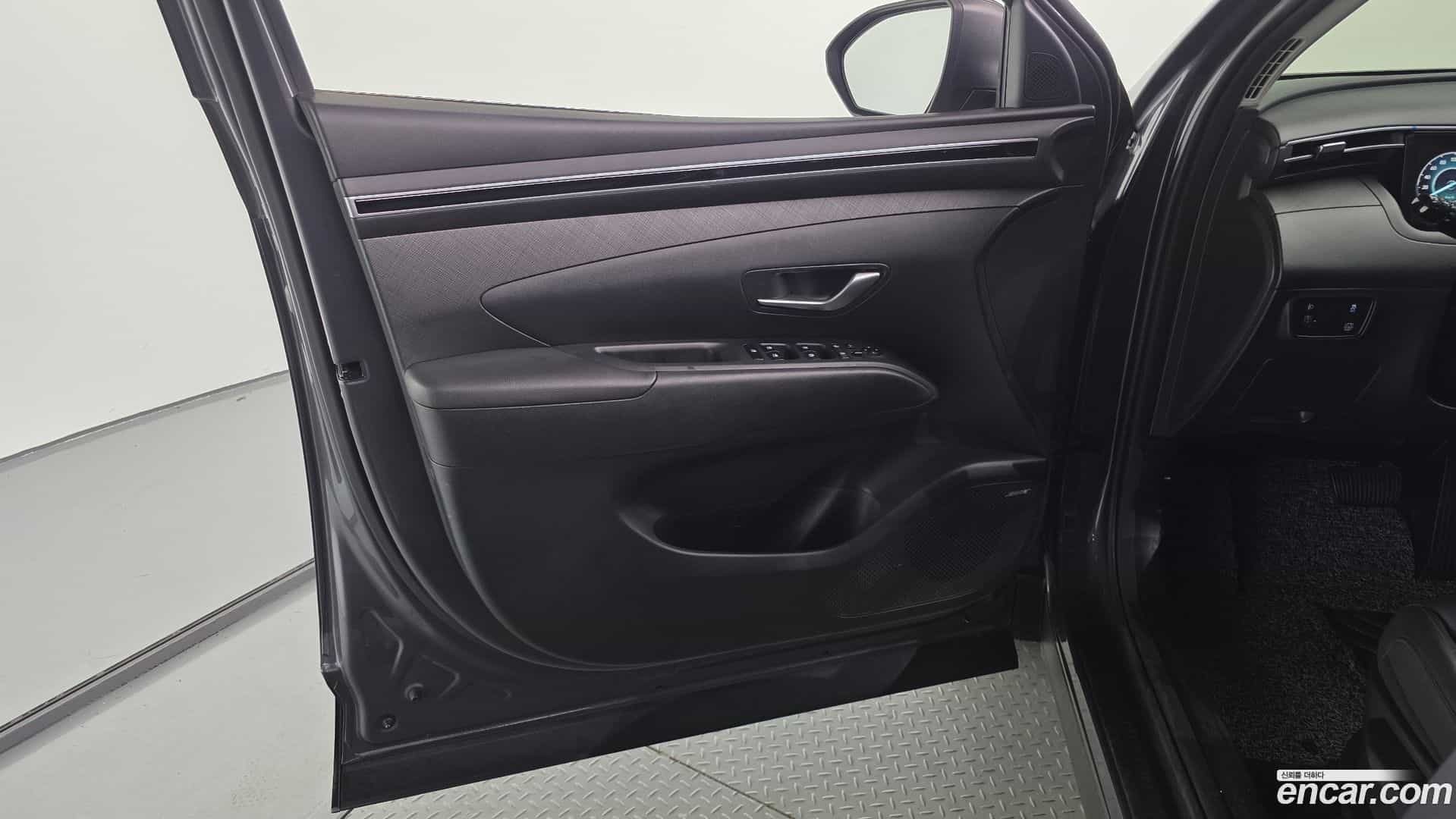 Tucson Hyundai 2021.1-INNER-034