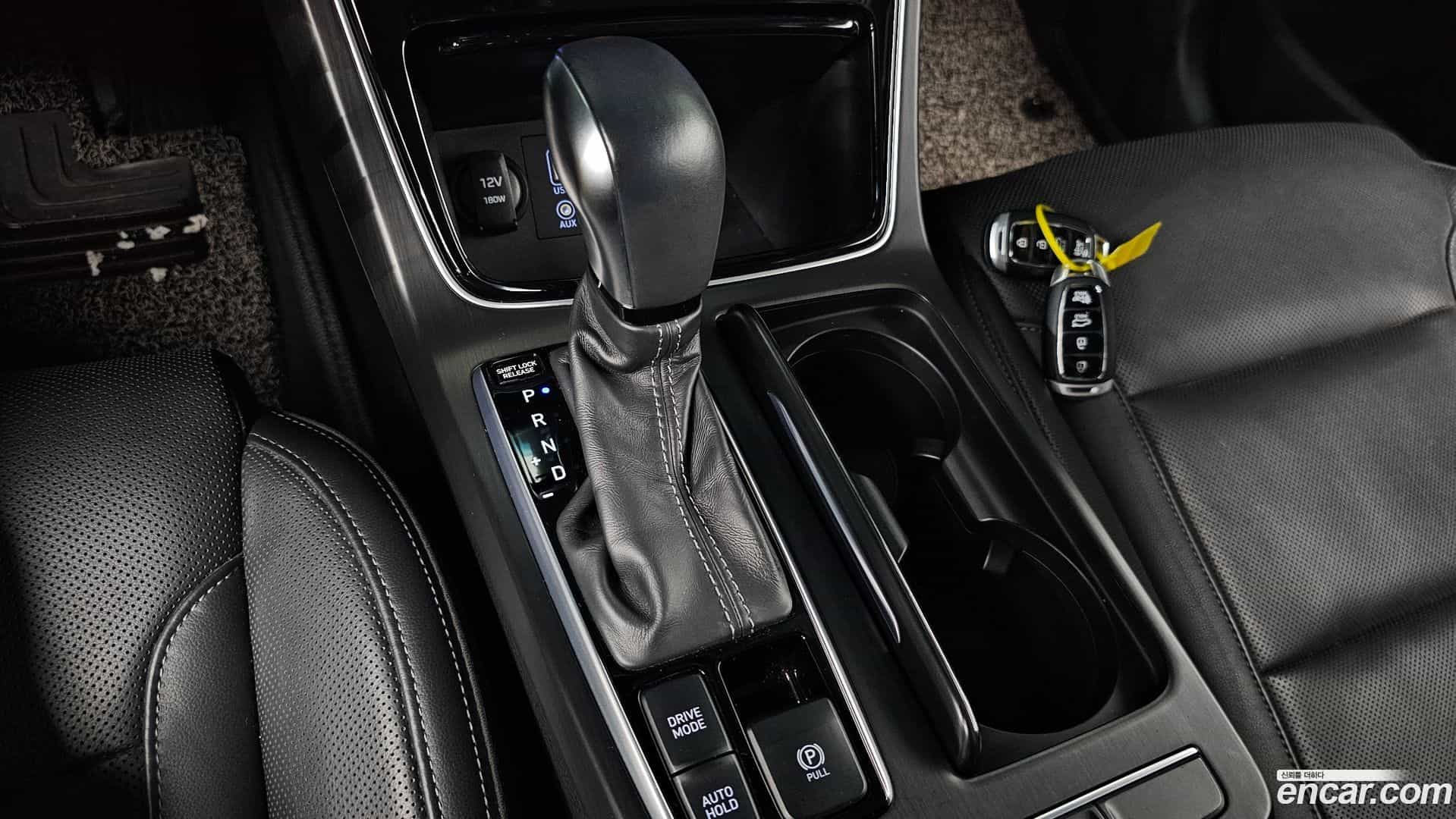 Grandeur Hyundai 2017.6-INNER-009