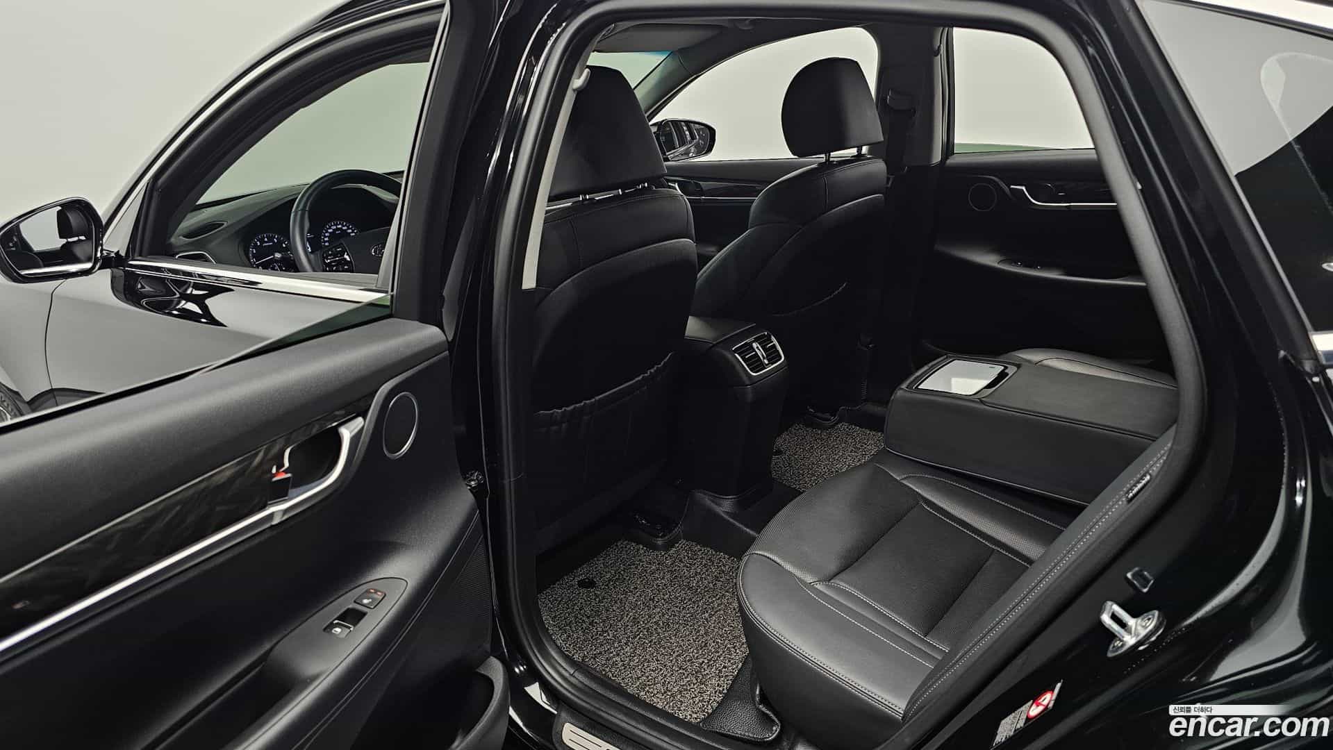 Grandeur Hyundai 2017.6-OPTION-015
