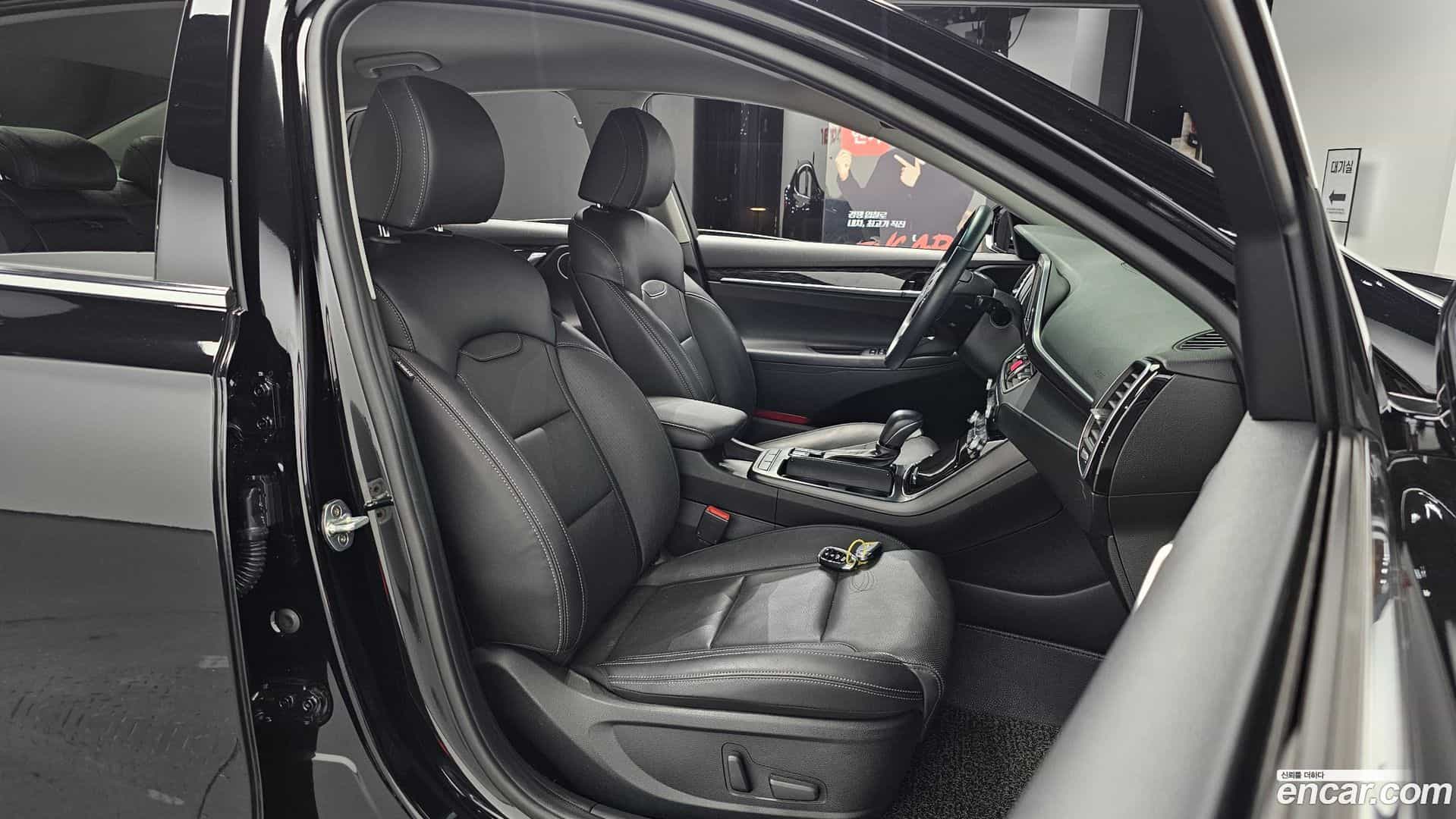 Grandeur Hyundai 2017.6-INNER-036