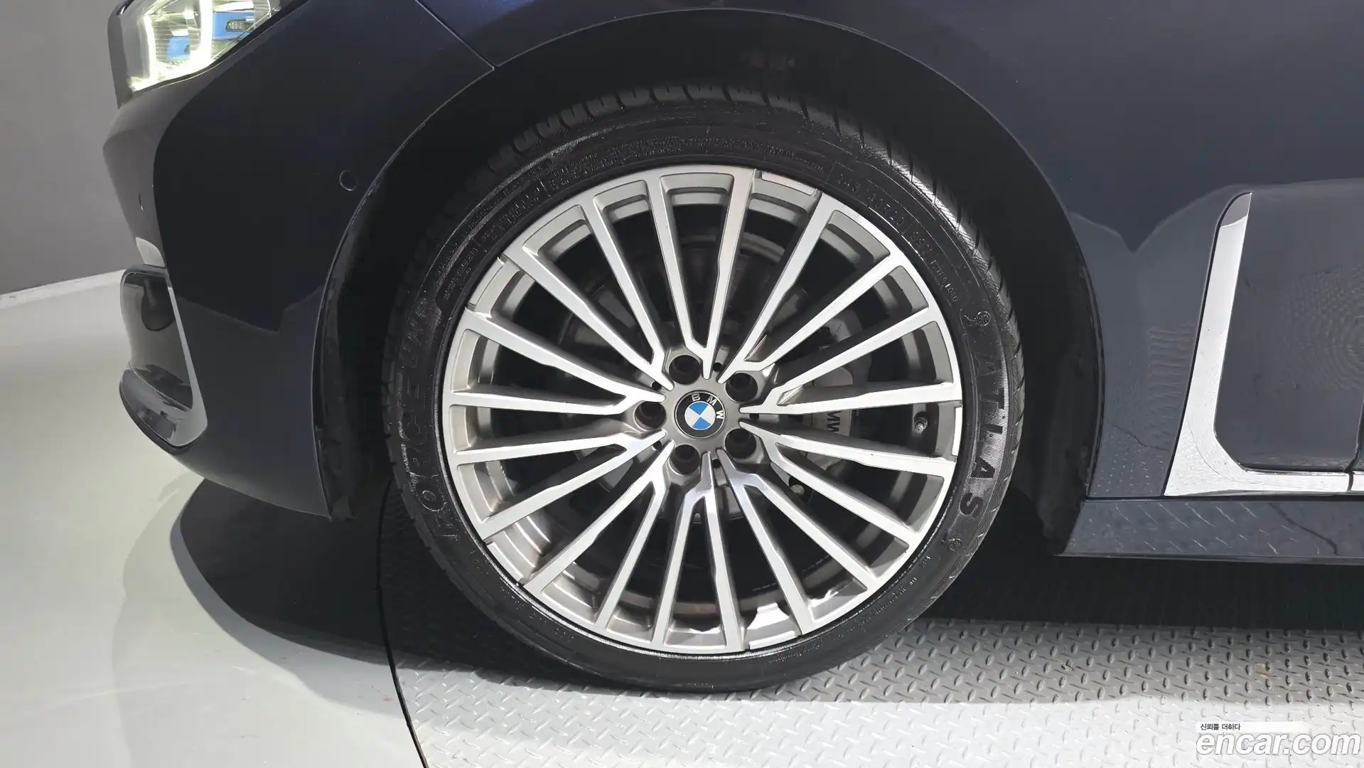 7-Series BMW 2019.9-OUTER-005