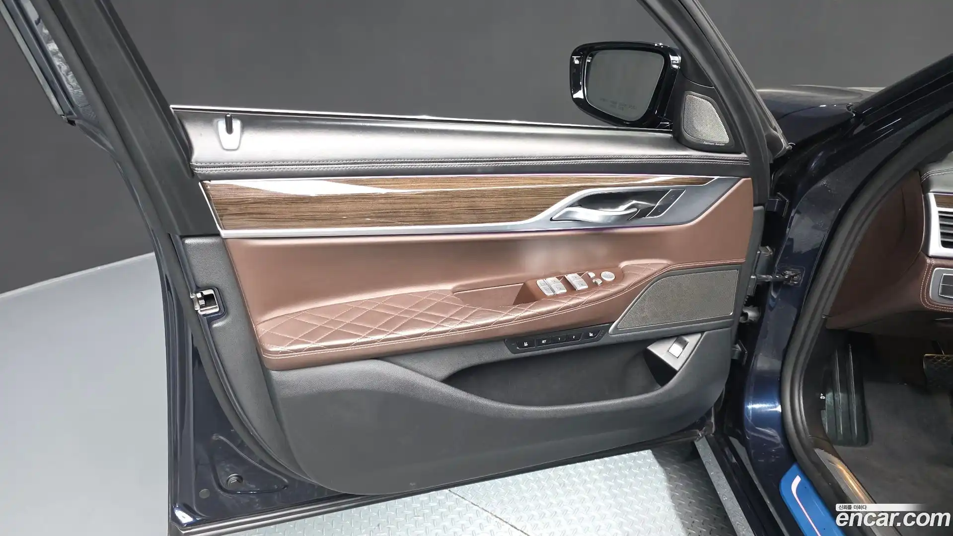 7-Series BMW 2019.9-INNER-034