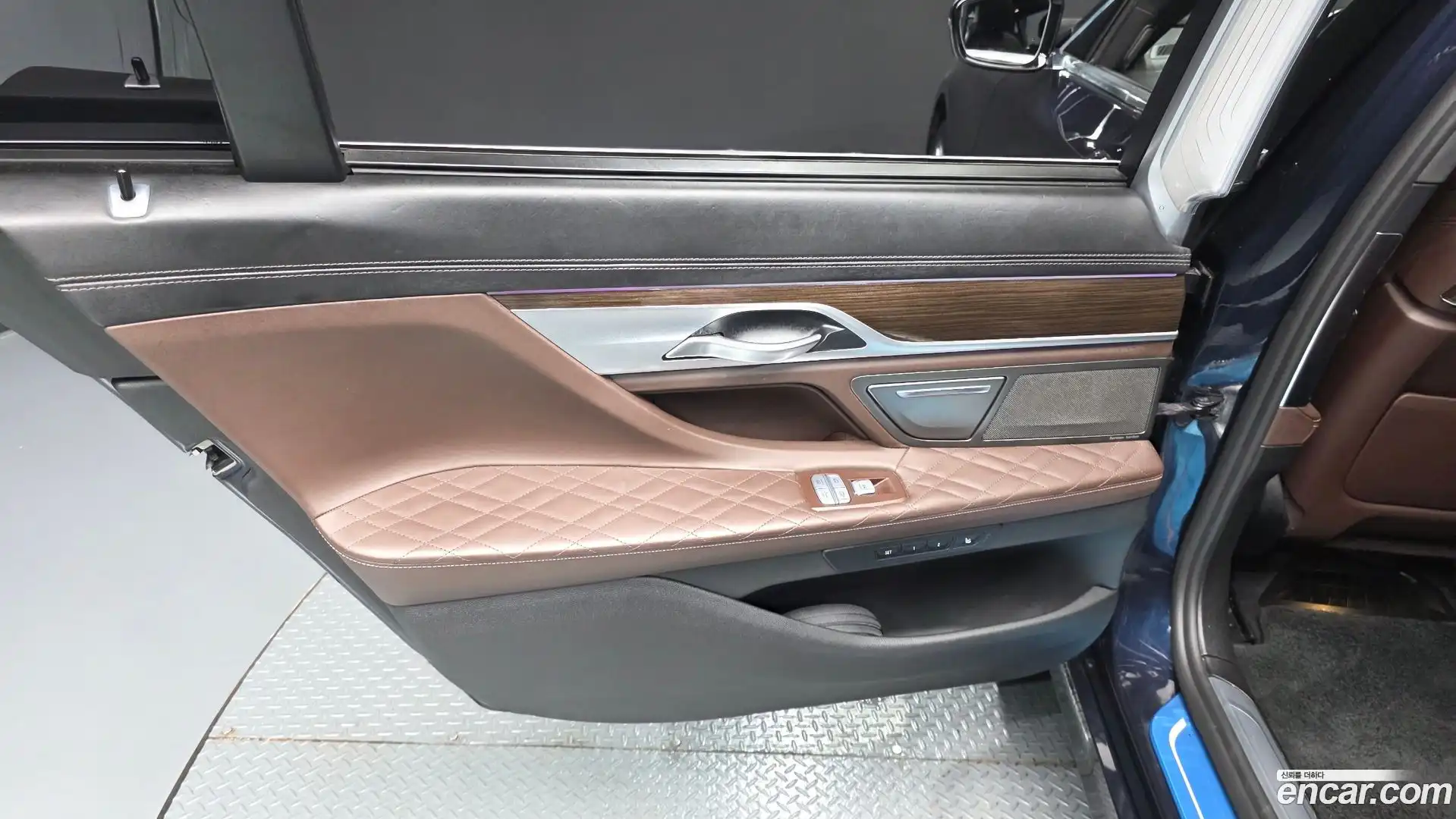 7-Series BMW 2019.9-INNER-035