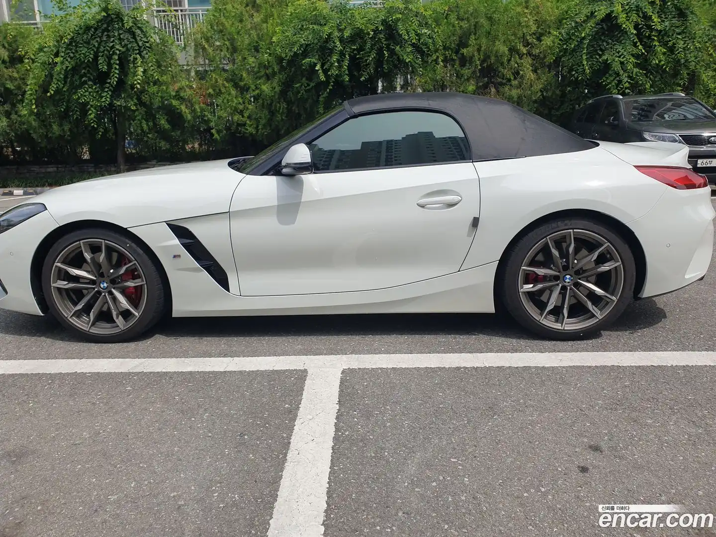 Z4 BMW 2025.11-OUTER-005