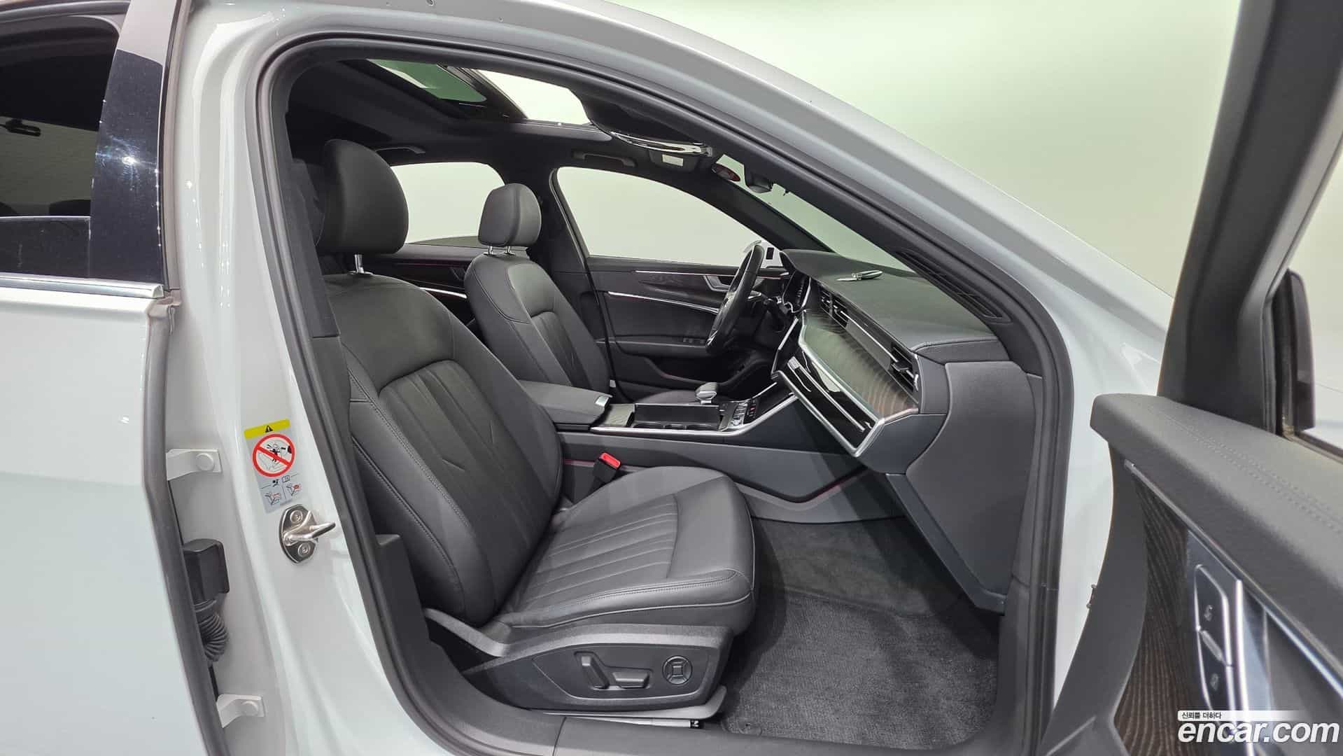A6 Audi 2019.10-INNER-010