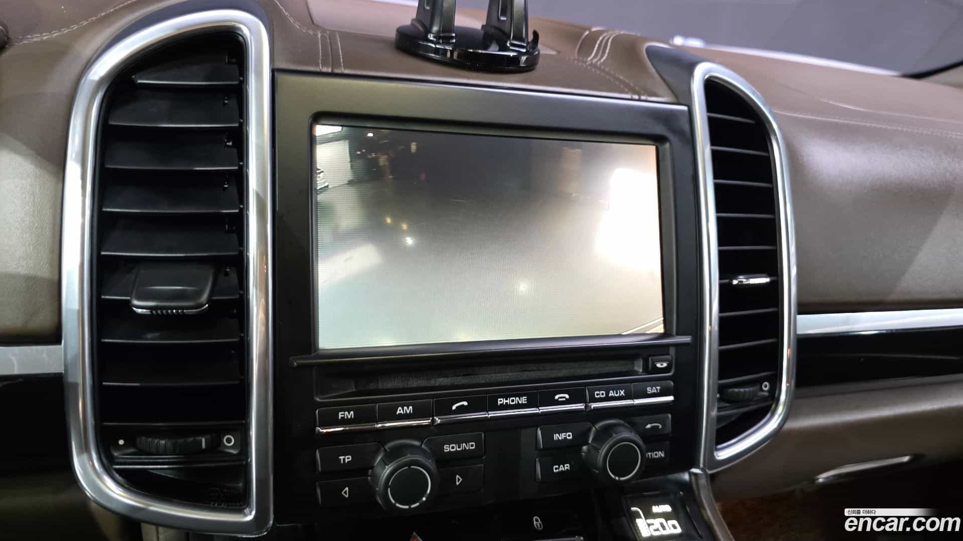 Cayenne Porsche 2012.6-OPTION-019