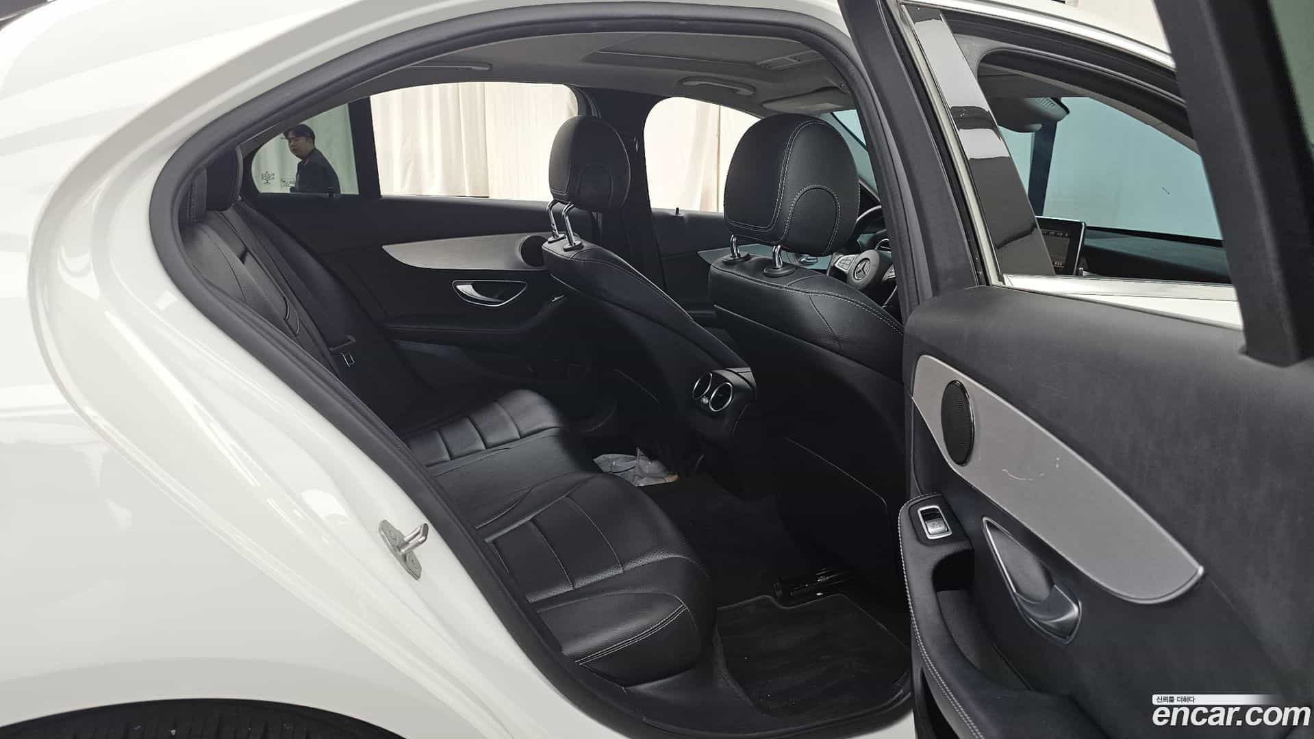 C-Class Mercedes-Benz 2017.11-OPTION-016