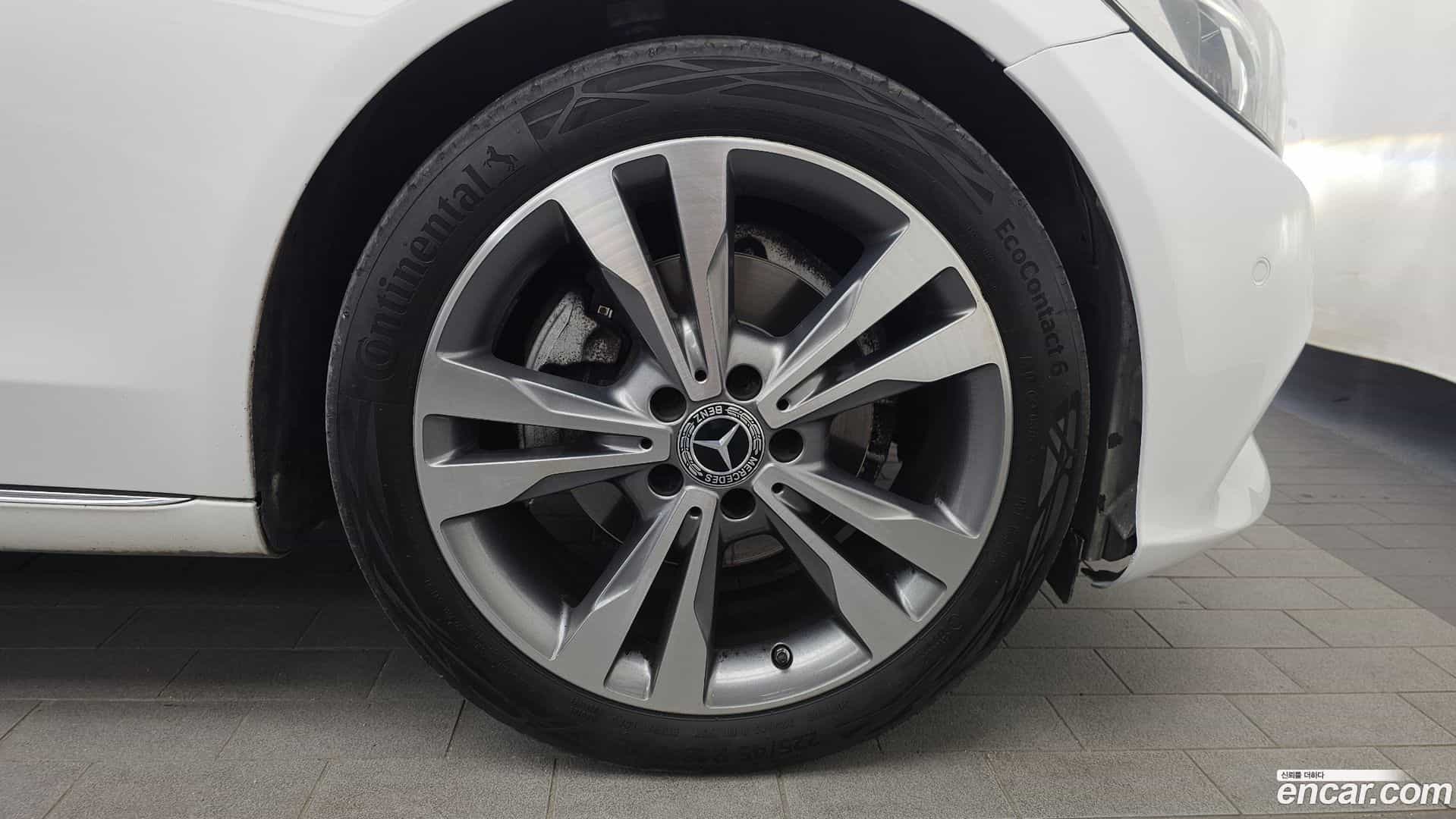 C-Class Mercedes-Benz 2017.11-OUTER-031