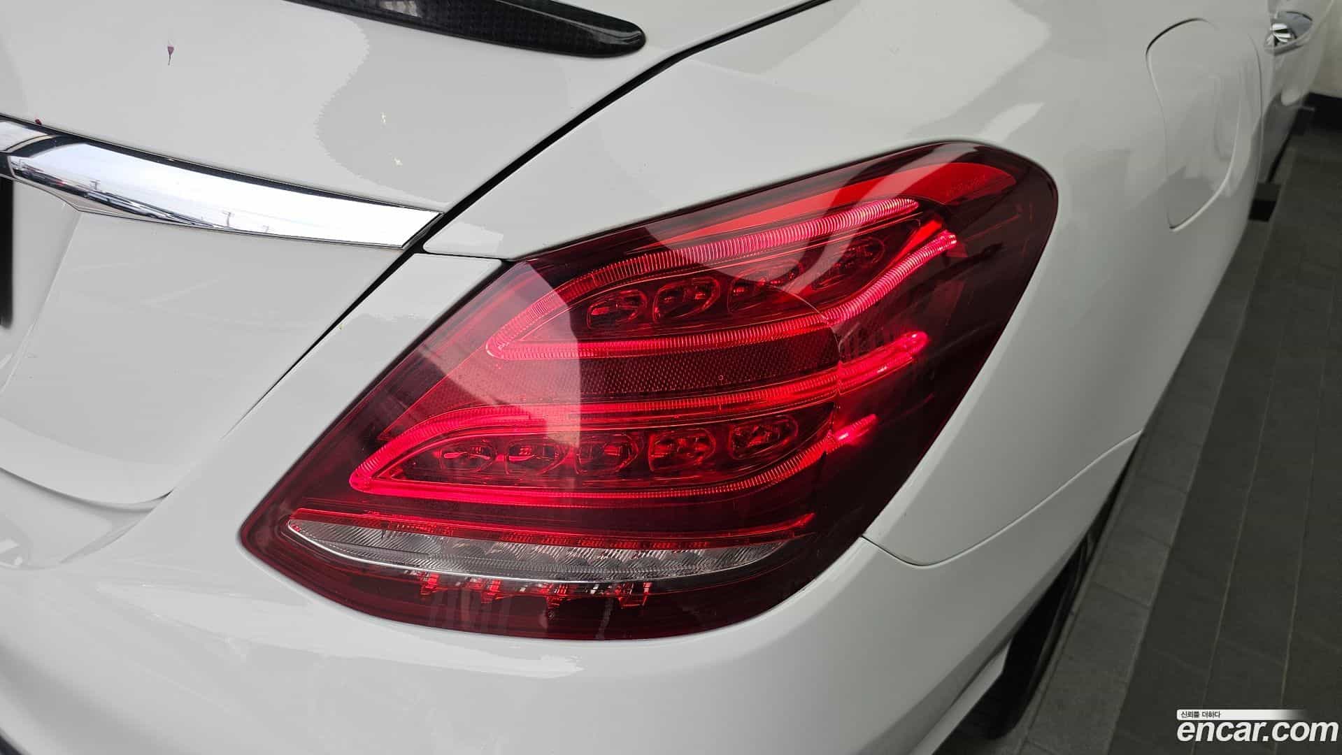 C-Class Mercedes-Benz 2017.11-OUTER-033