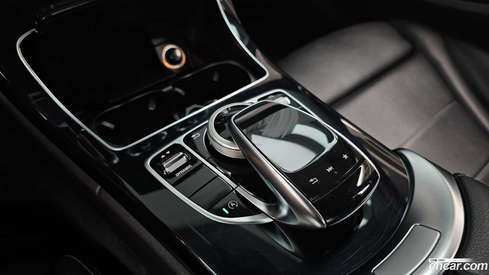 C-Class Mercedes-Benz 2017.11-OPTION-040