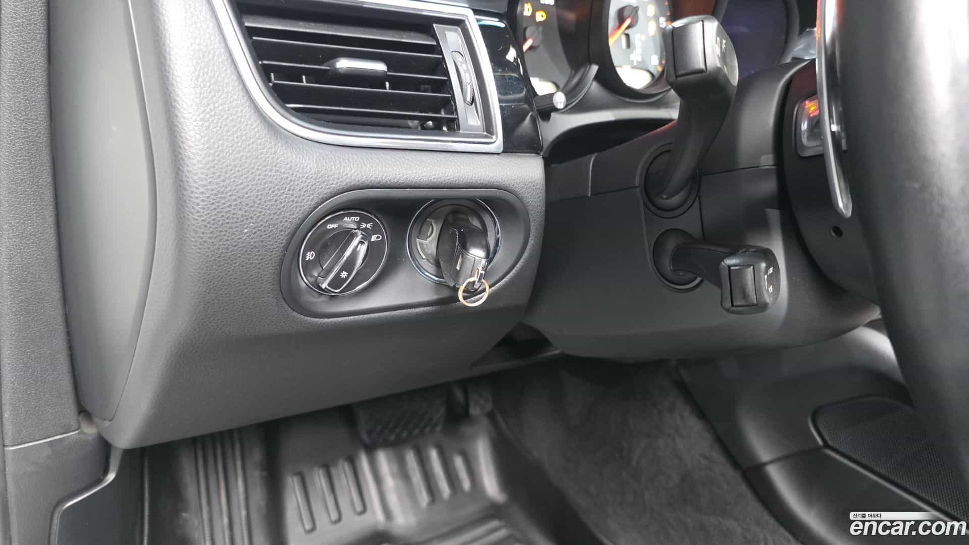 Macan Porsche 2017.11-OPTION-018