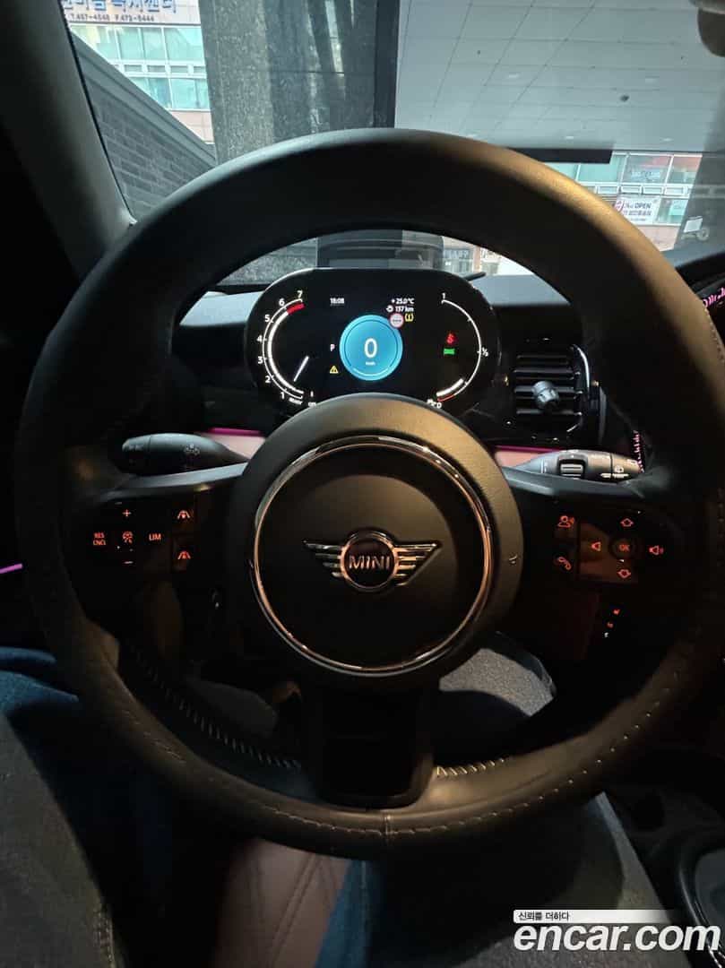 Cooper Mini 2024.0-INNER-010