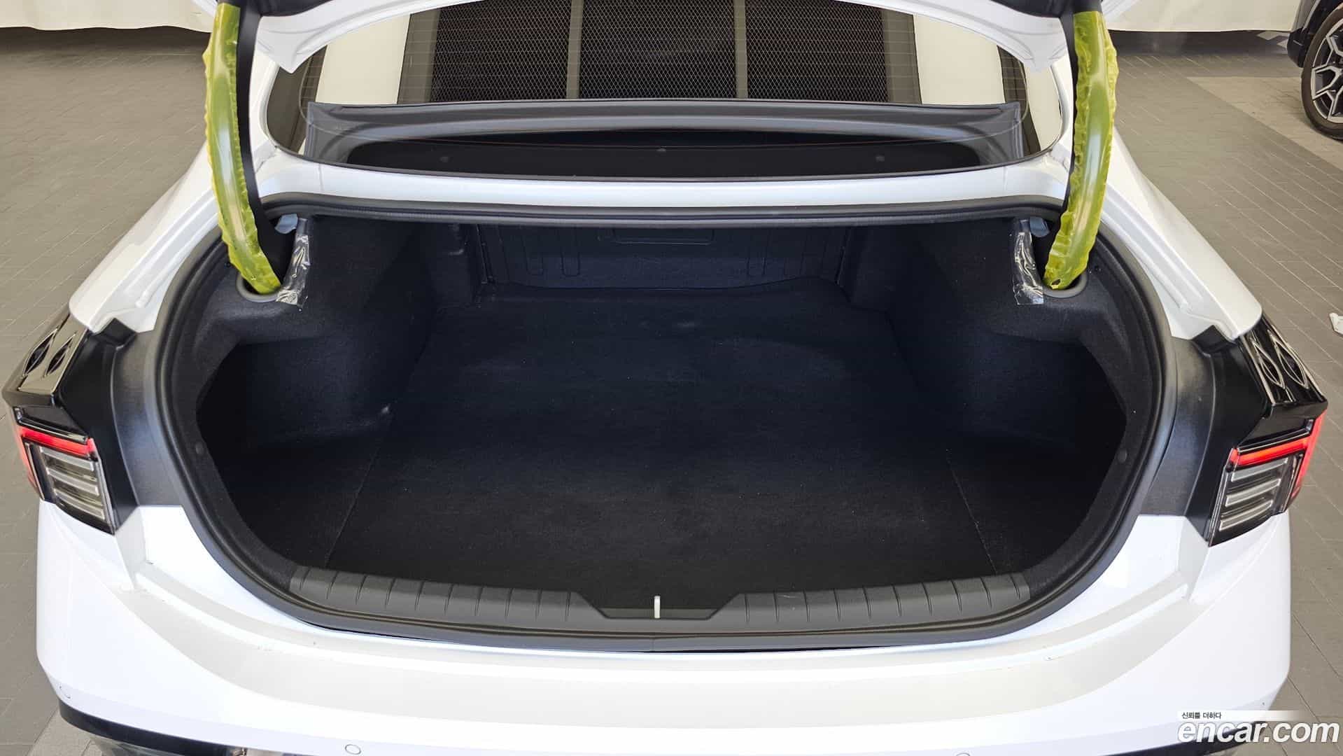 Sonata Hyundai 2023.10-OPTION-024