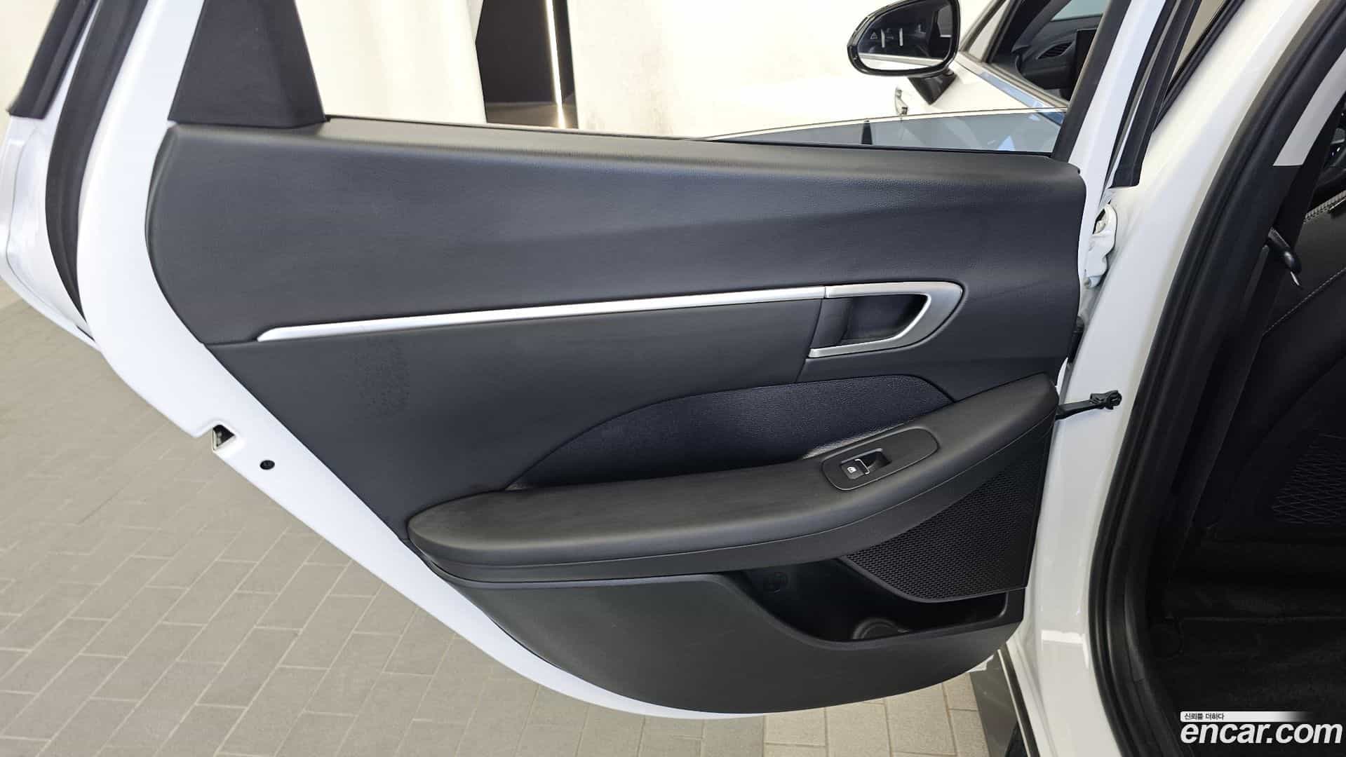 Sonata Hyundai 2023.10-INNER-035
