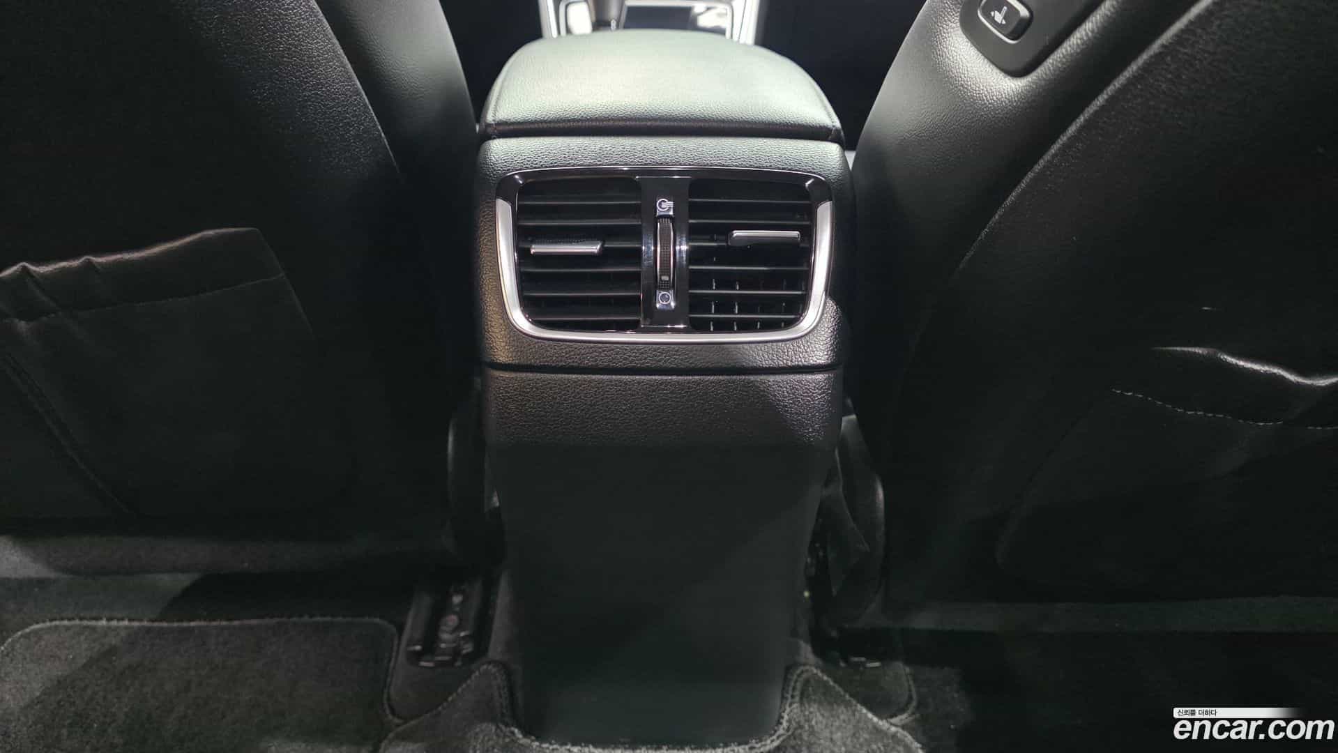Grandeur Hyundai 2018.2-OPTION-046