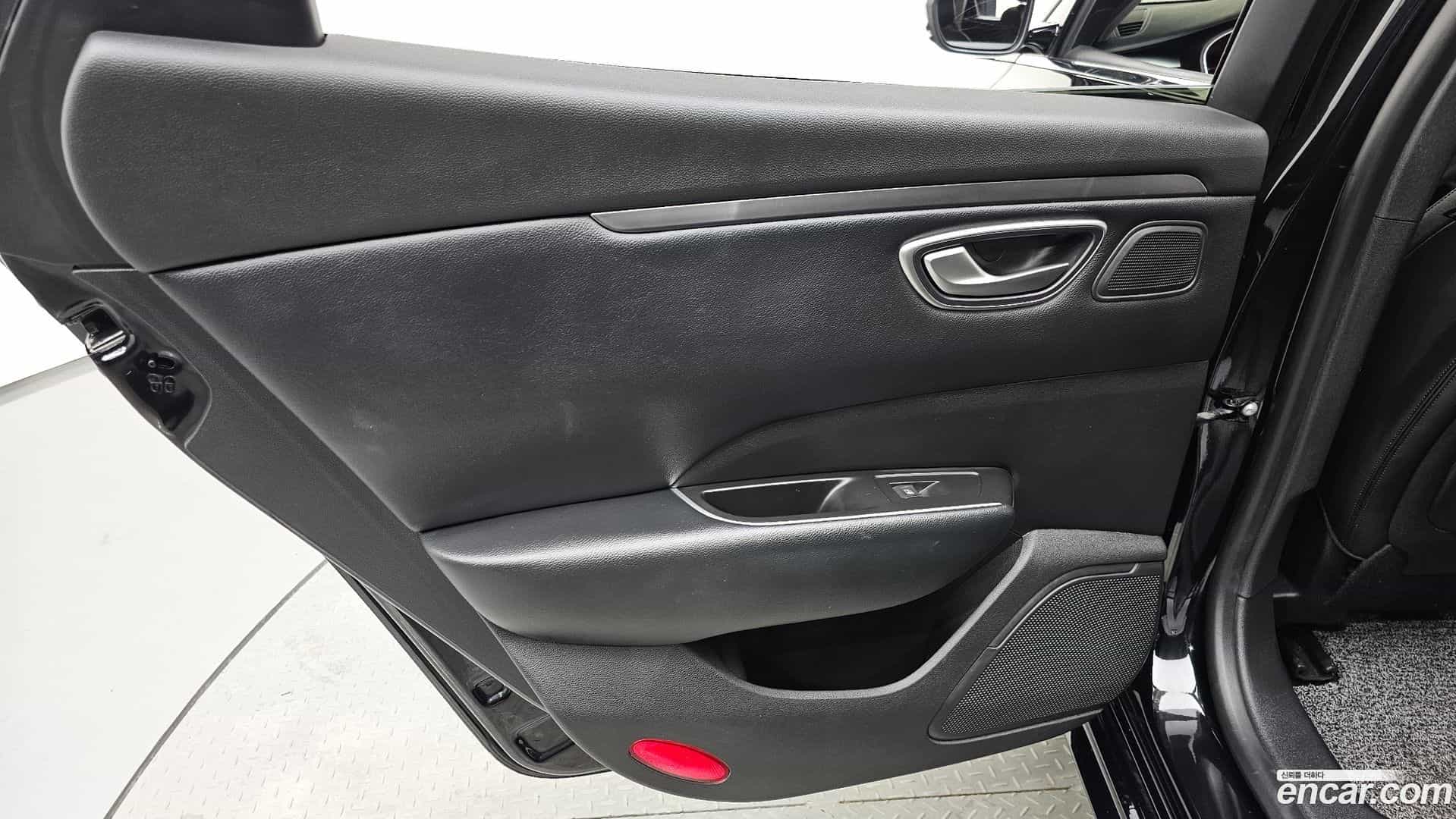 SM6 Renault Korea 2022.7-INNER-035