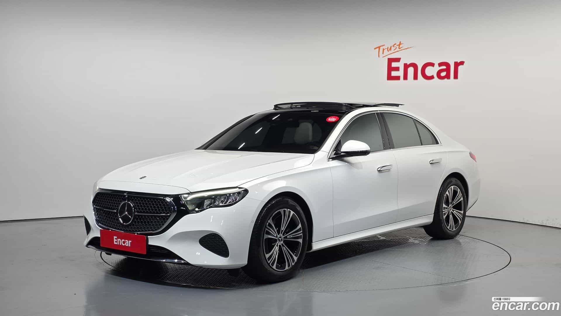 E-Class Mercedes-Benz 2024.8-OUTER-001