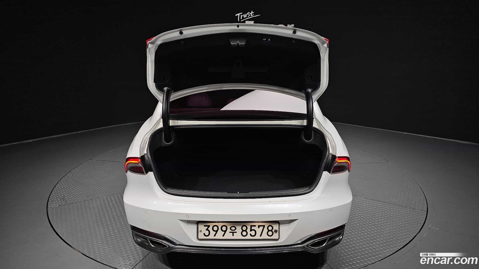 Grandeur Hyundai 2020.1-OPTION-024